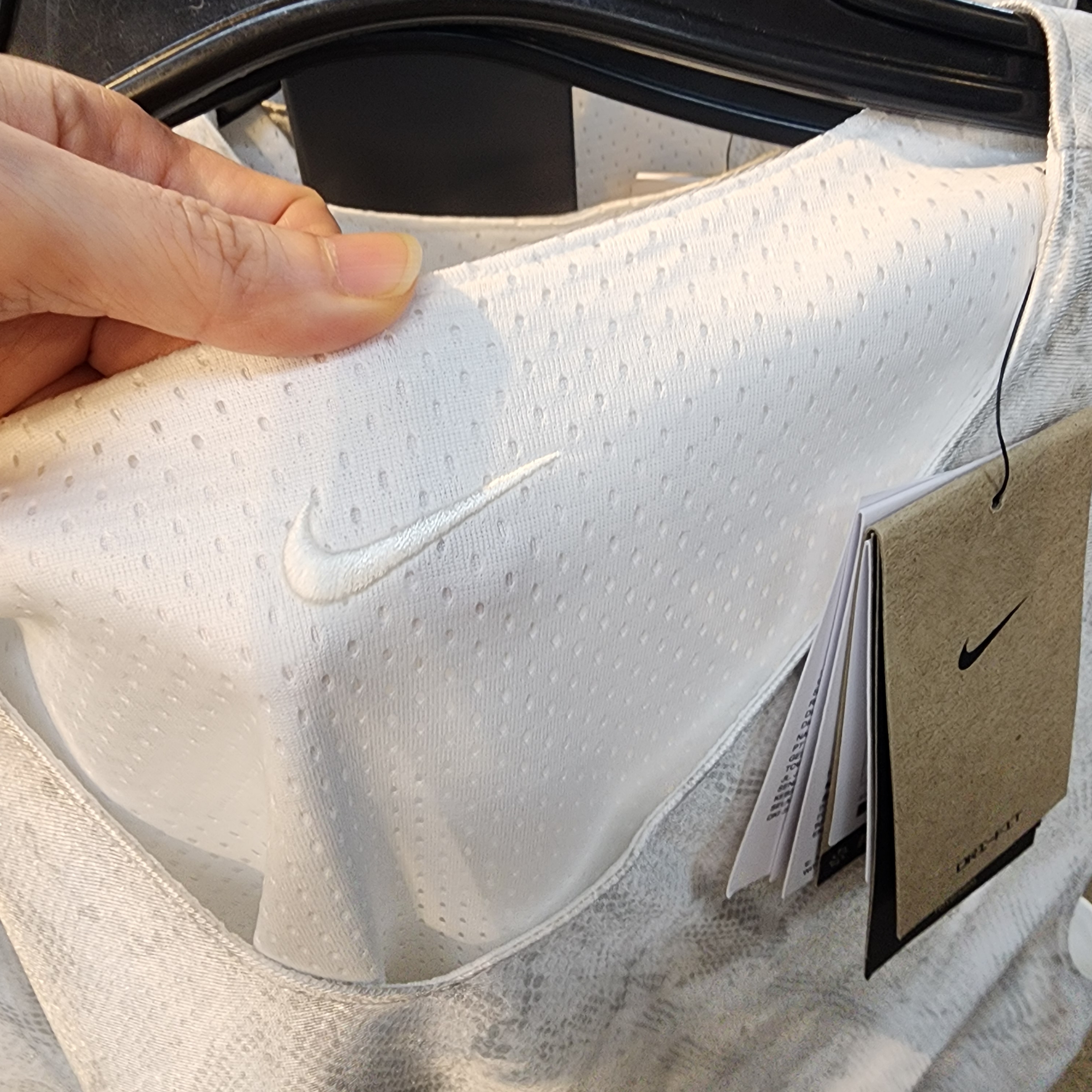 Nike Kobe Dri-Fit Standard Issue Reversible Basketball Jersey White Summit White - Asia 착용 스타일 - 4