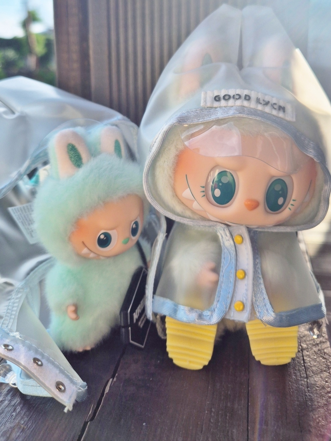 Pop Mart Labubu The Monsters Pin For Love Series Vinyl Plush Pendant (A-M) I (Opened Case), Pop Mart Labubu Let's Play Together Doll Series Ququ Keyring (Opened Case) 착용 스타일