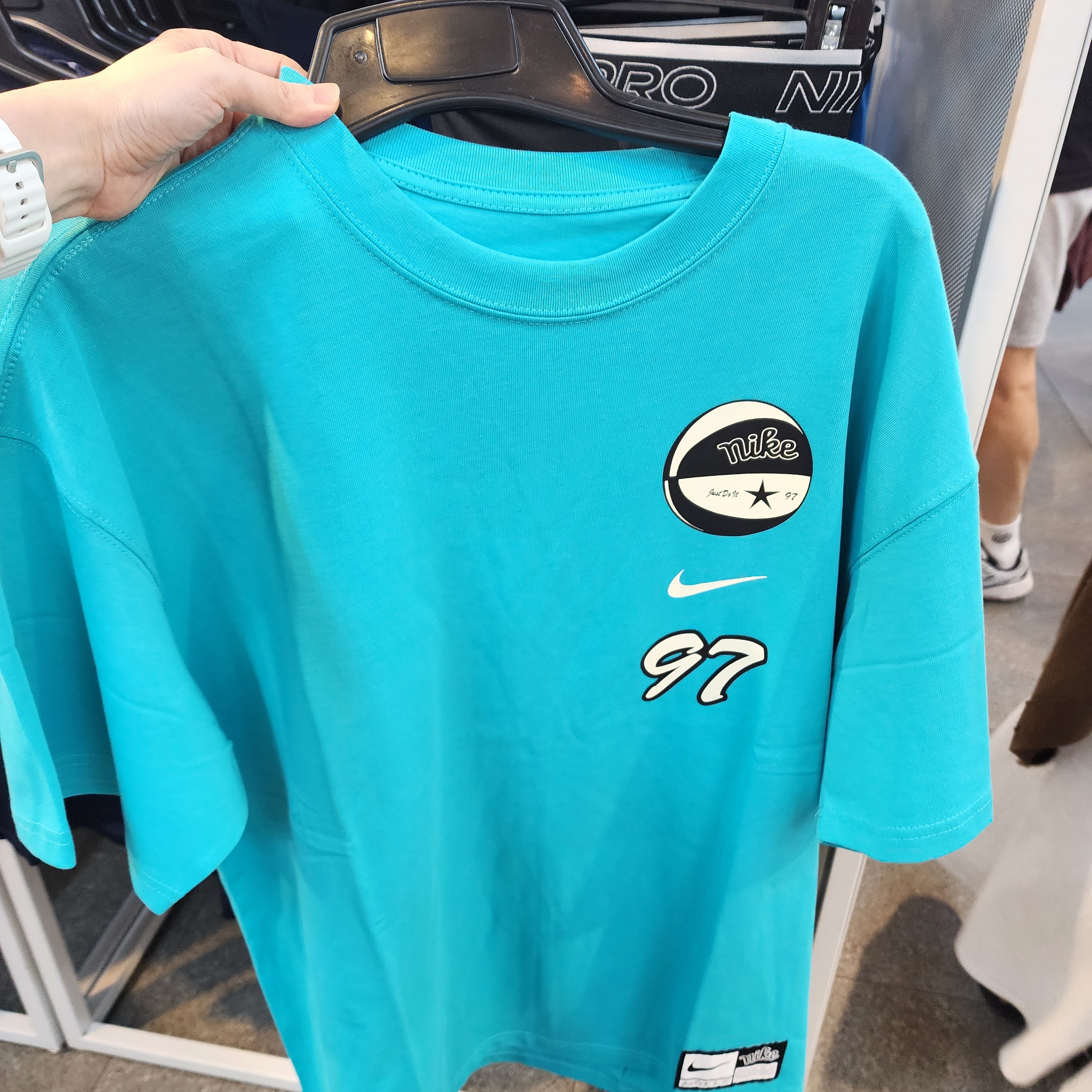 Nike Max 90 Basketball T-Shirt Dusty Cactus - Asia 착용 스타일