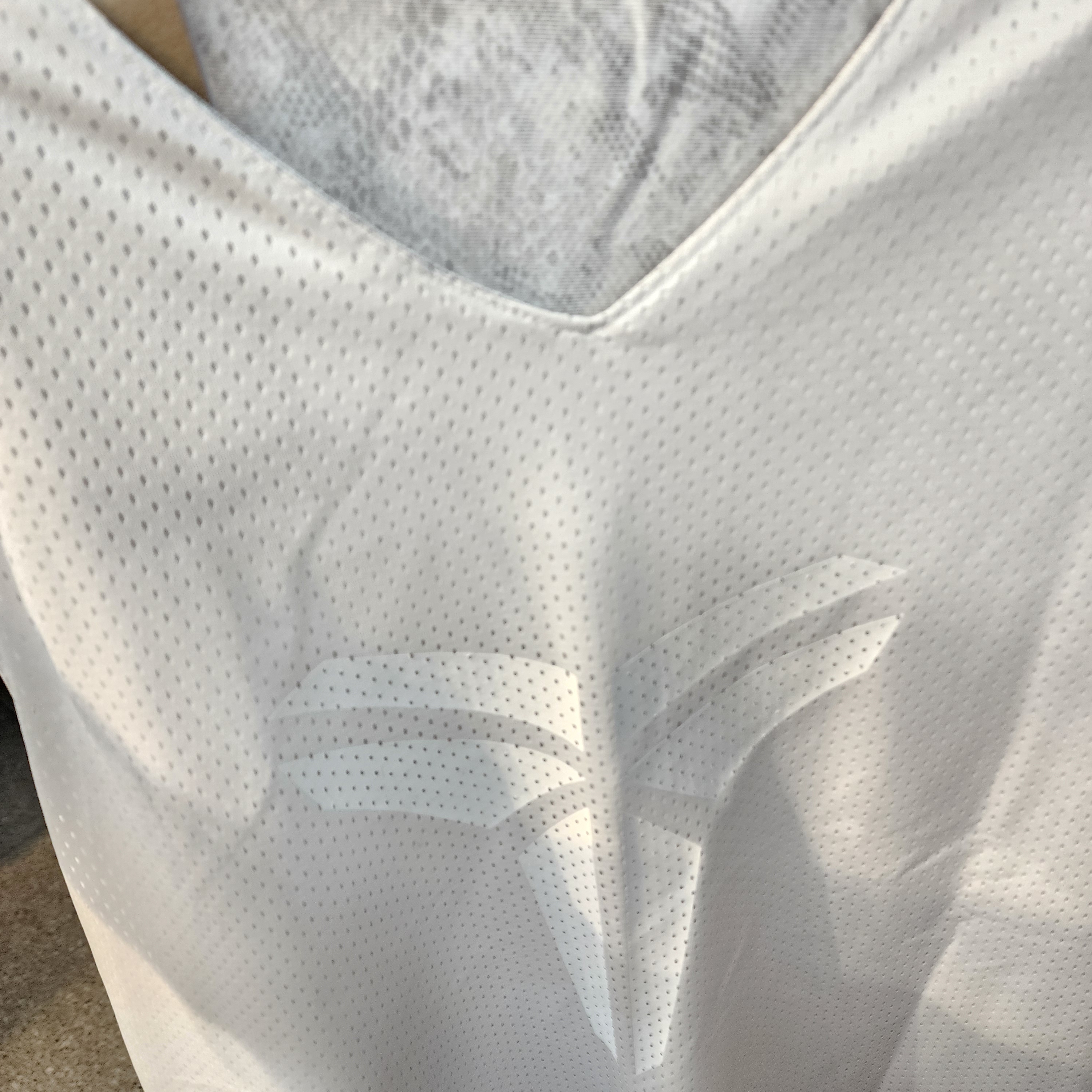 Nike Kobe Dri-Fit Standard Issue Reversible Basketball Jersey White Summit White - Asia 착용 스타일 - 3