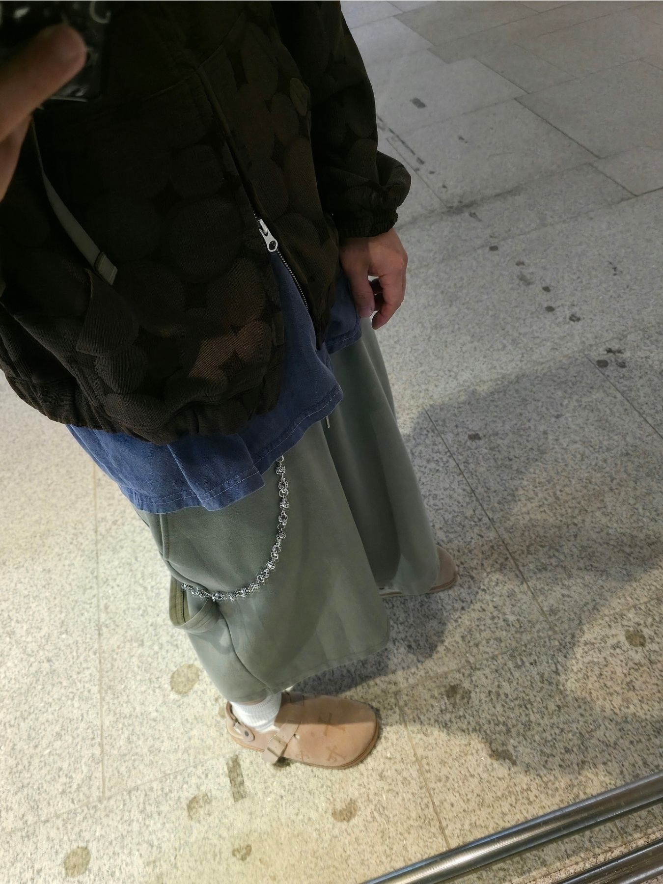 Nonnod Zen Zip Hoodie Brown Jacquard, C.P. Company Nylon B Crossbody Bag Walnut Beige - 24FW 착용 스타일 - 5