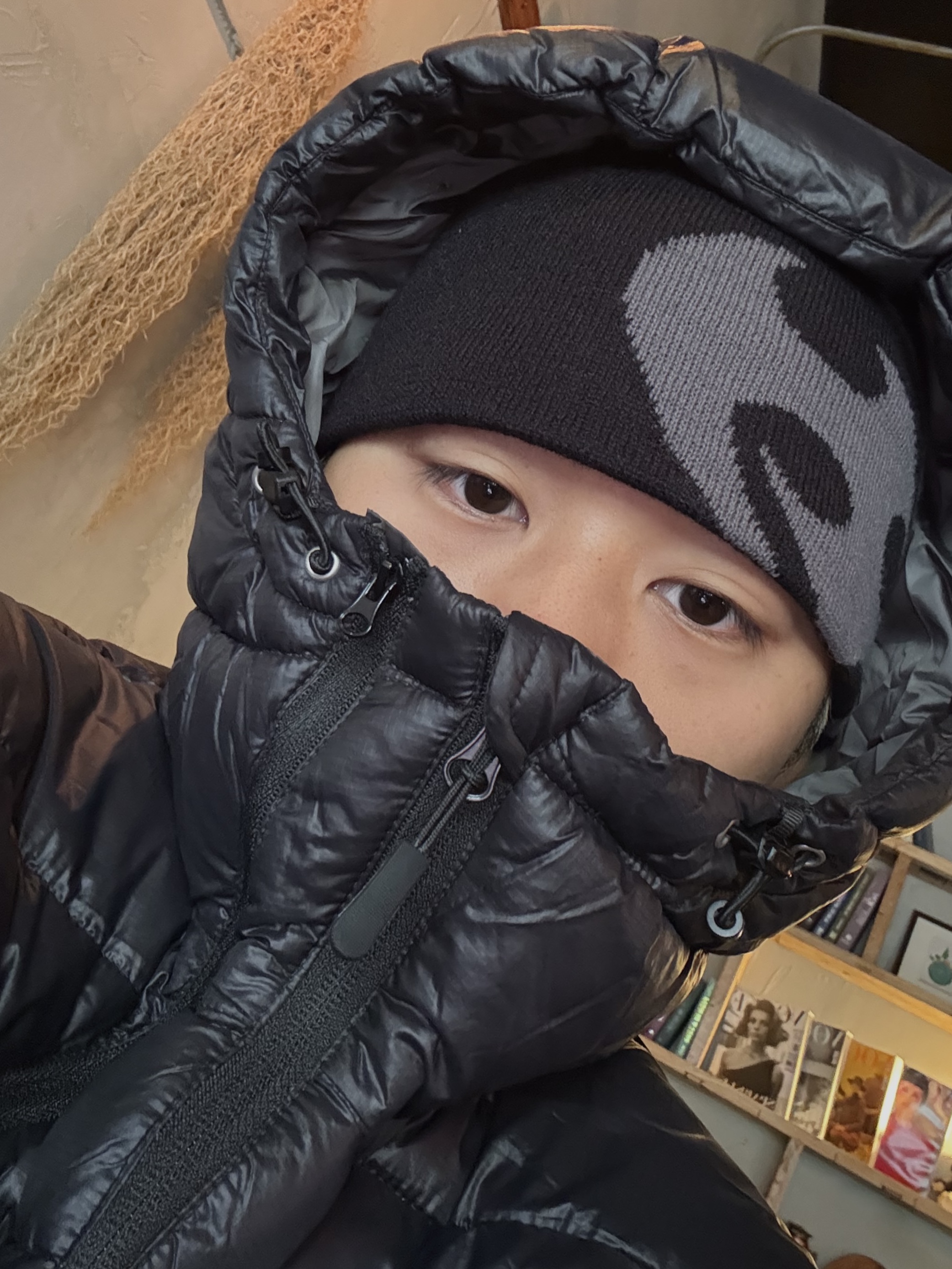 Musinsa Standard City Leisure Hooded Light Down Jacket Cloudy Blue, Musinsa Standard City Leisure Hooded Light Down Jacket Brown 착용 스타일 - 3