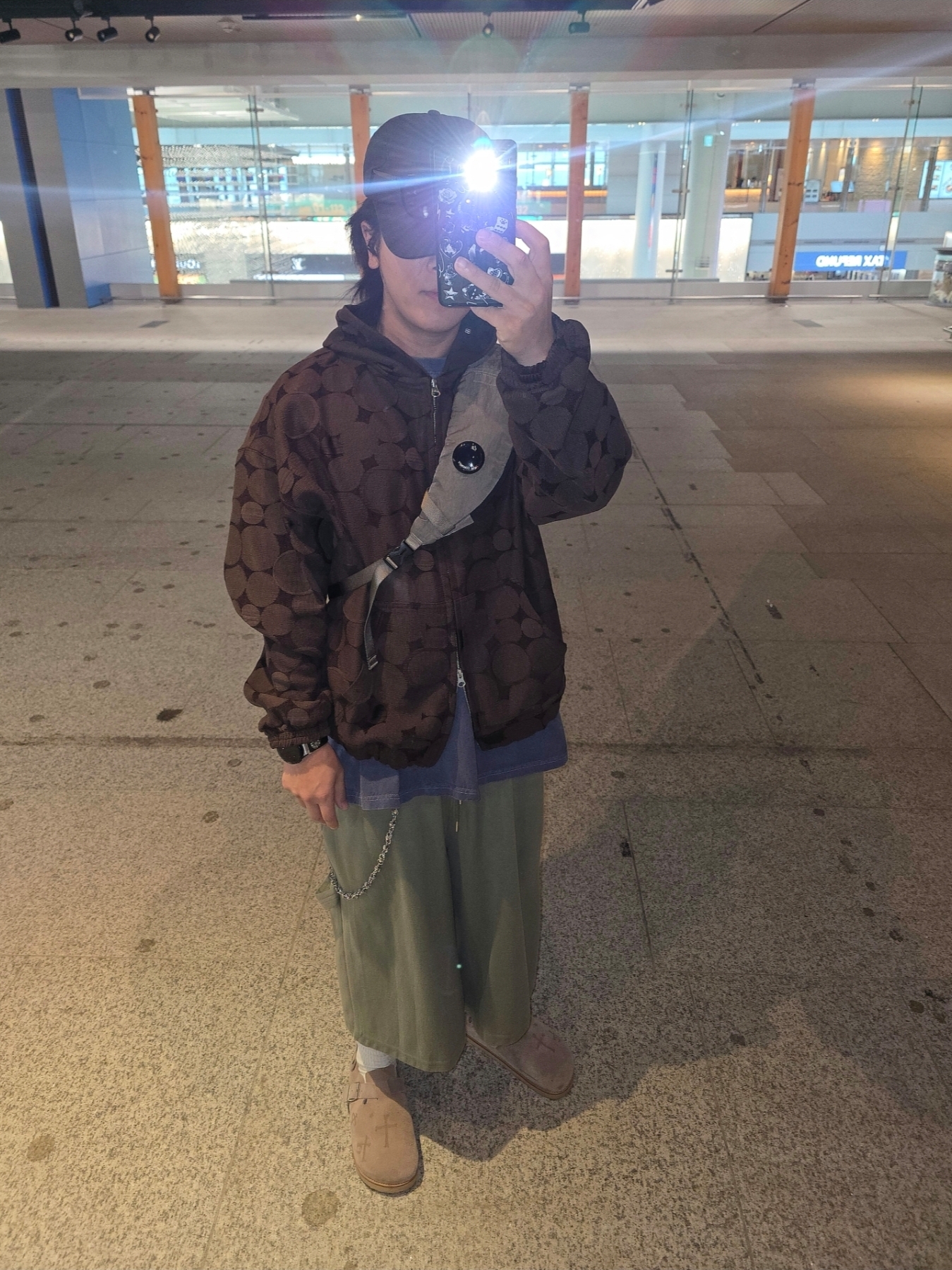 Nonnod Zen Zip Hoodie Brown Jacquard, C.P. Company Nylon B Crossbody Bag Walnut Beige - 24FW 착용 스타일 - 7