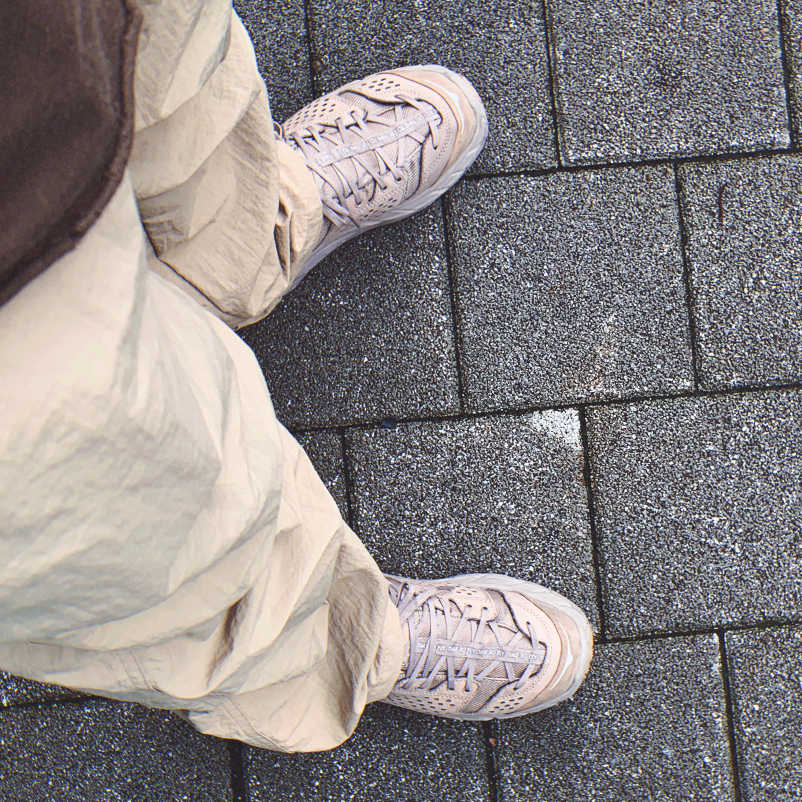 Hoka Tor Ultra Low WP JP Simply Taupe 착용 스타일