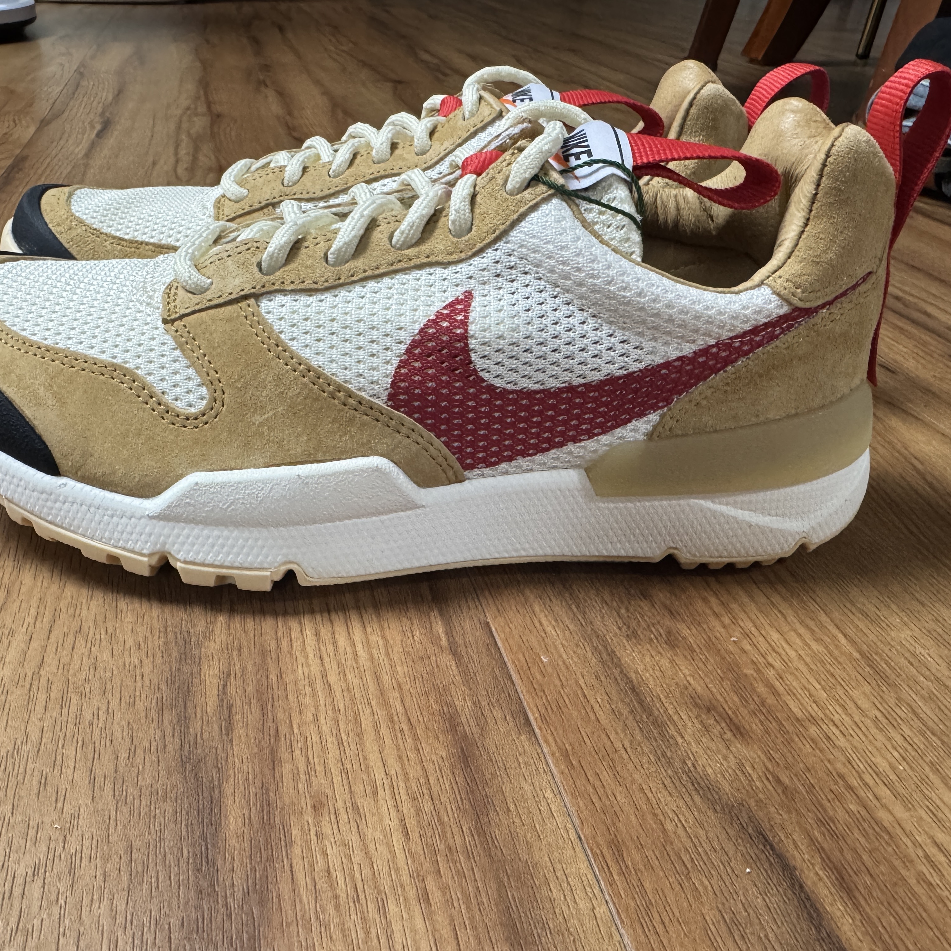 Nike x Tom Sachs Mars Yard Shoe 3.0 Space Camp, Nike x Tom Sachs General Purpose Shoe Light Cream 착용 스타일 - 2