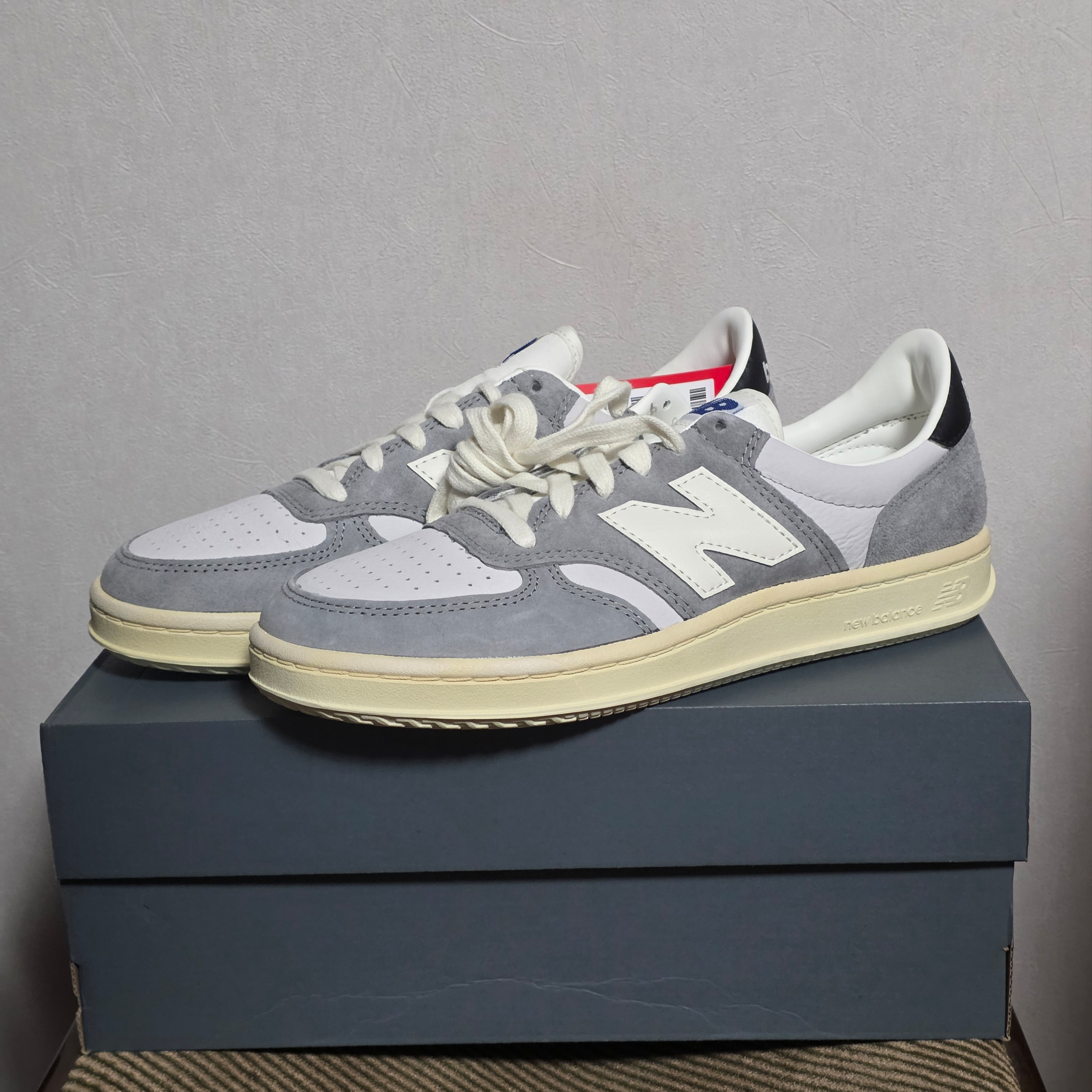 New Balance T500 Slate Grey Reflection - D Standard 착용 스타일