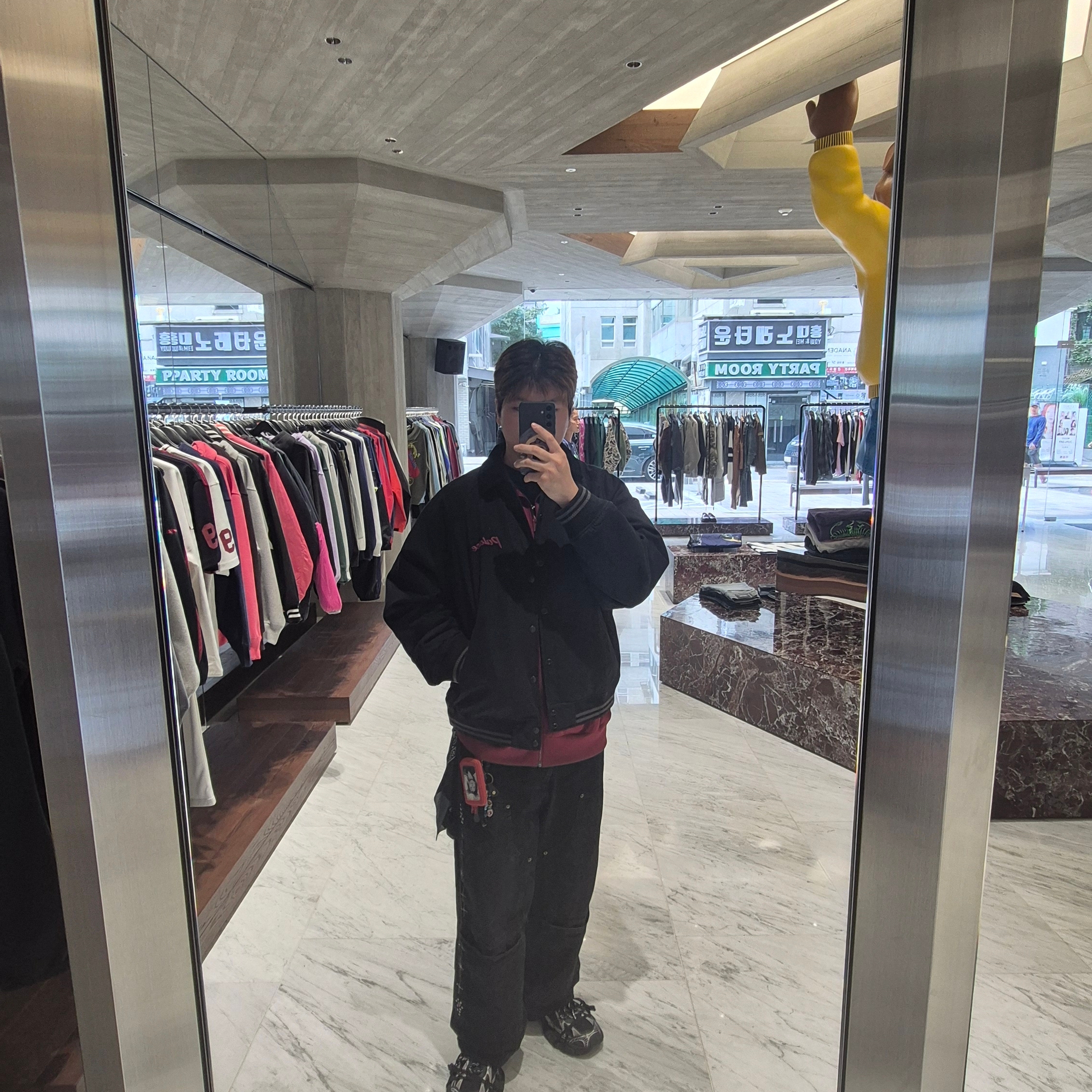 Balenciaga 3XL Sneakers Black White, Adidas x Oasis Tour Firebird Track Top Noble Maroon - US Sizing 착용 스타일