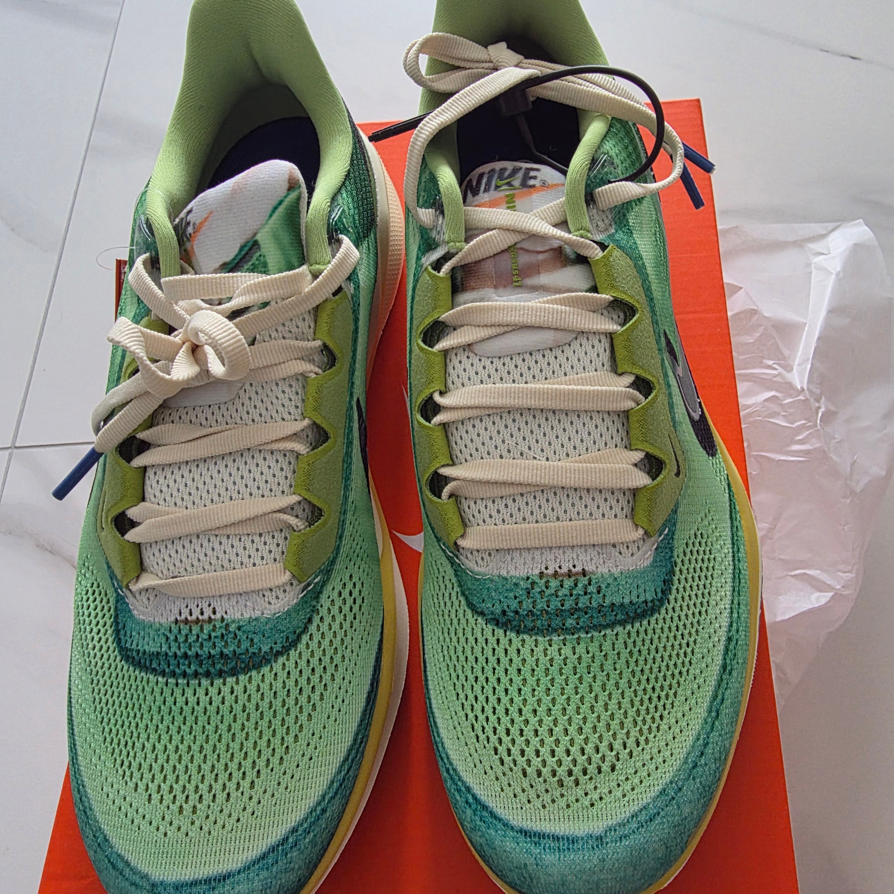 Nike Air Zoom Pegasus 41 Multi Color Vivid Green 착용 스타일 - 1