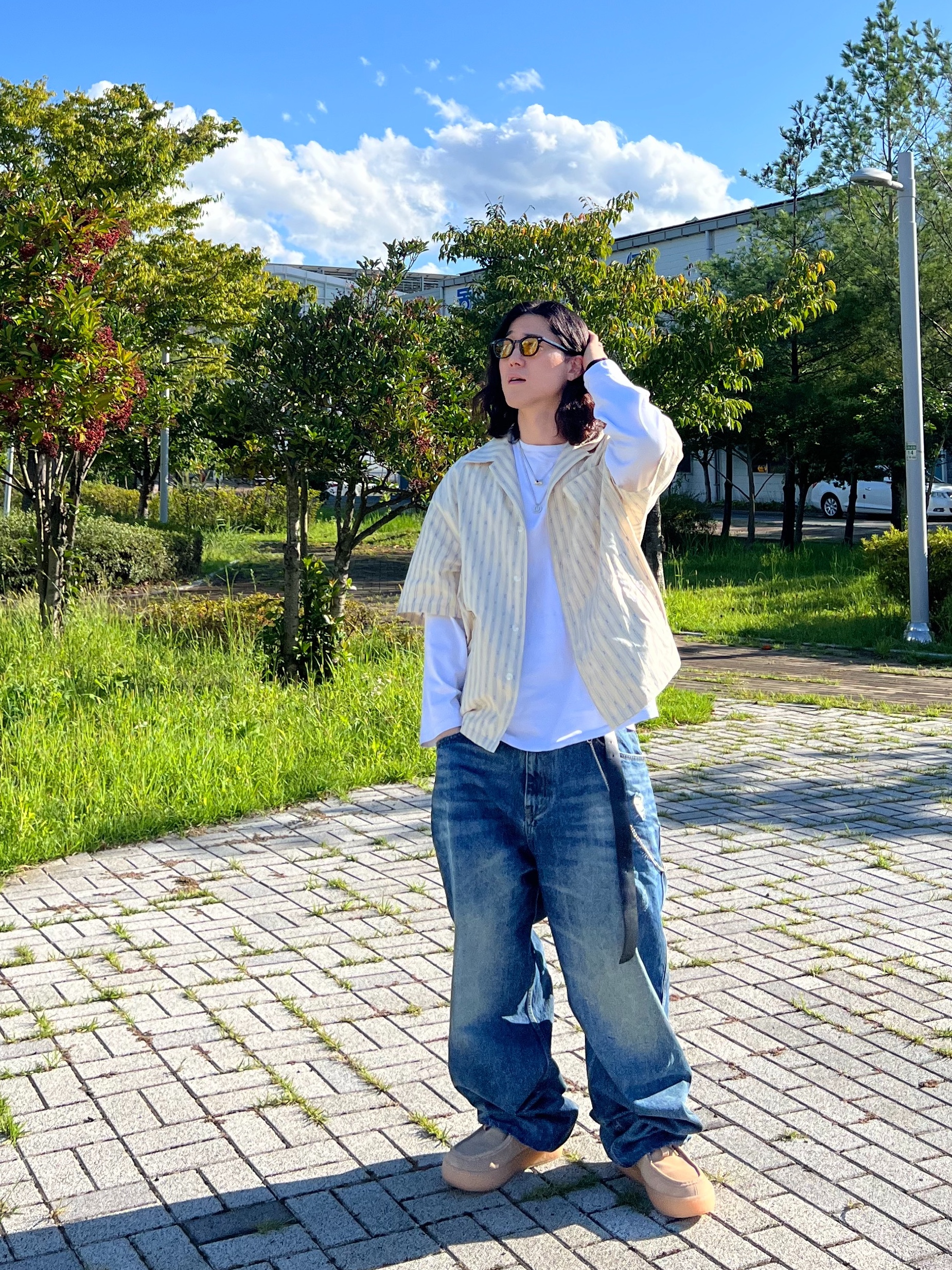Nonnod Vacation Shirt Yellow Stipe, Nonnod Double Pocket Japanese Denim Mid Blue 착용 스타일 - 2