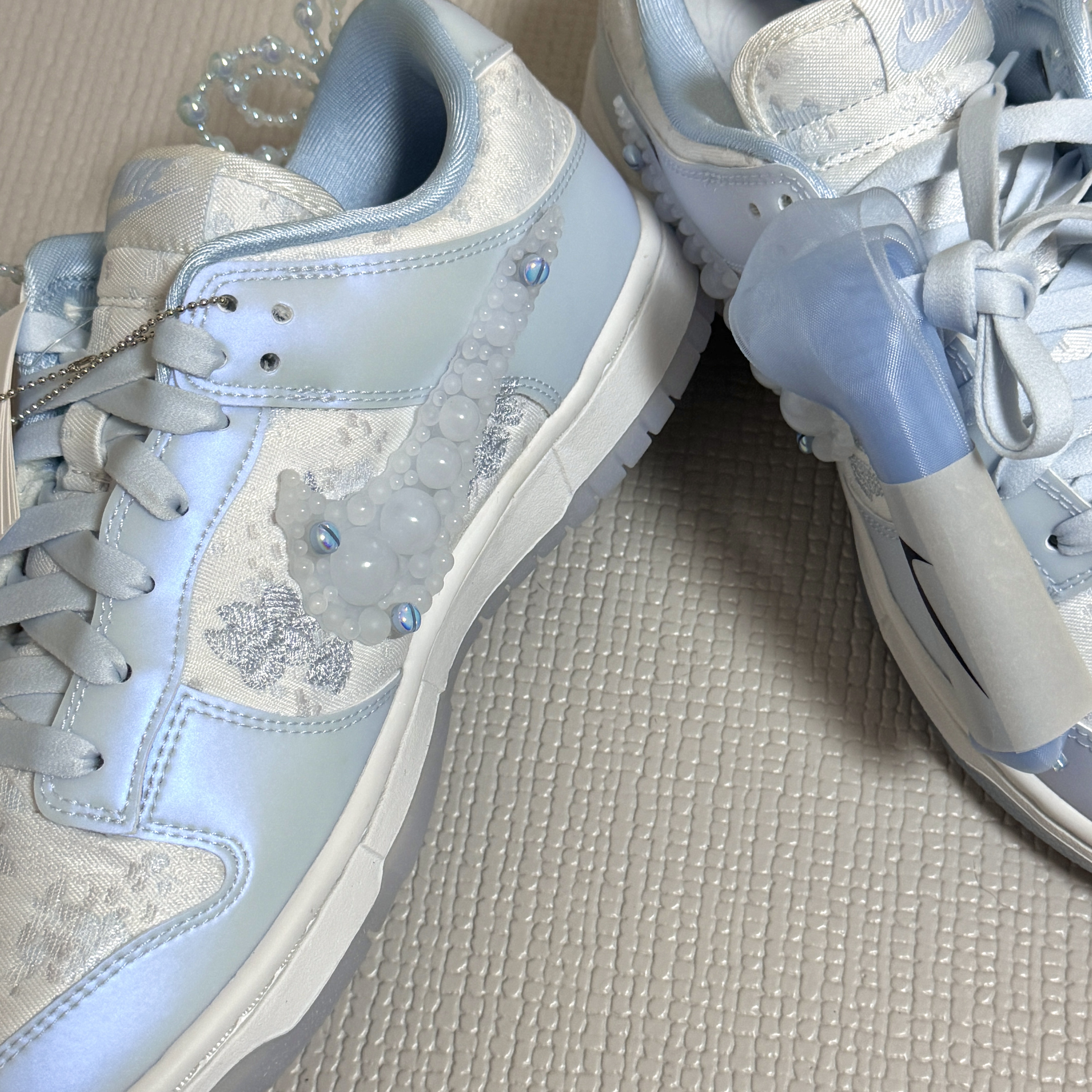 (W) Nike x Susan Fang Dunk Low Summit White Wolf Grey 착용 스타일