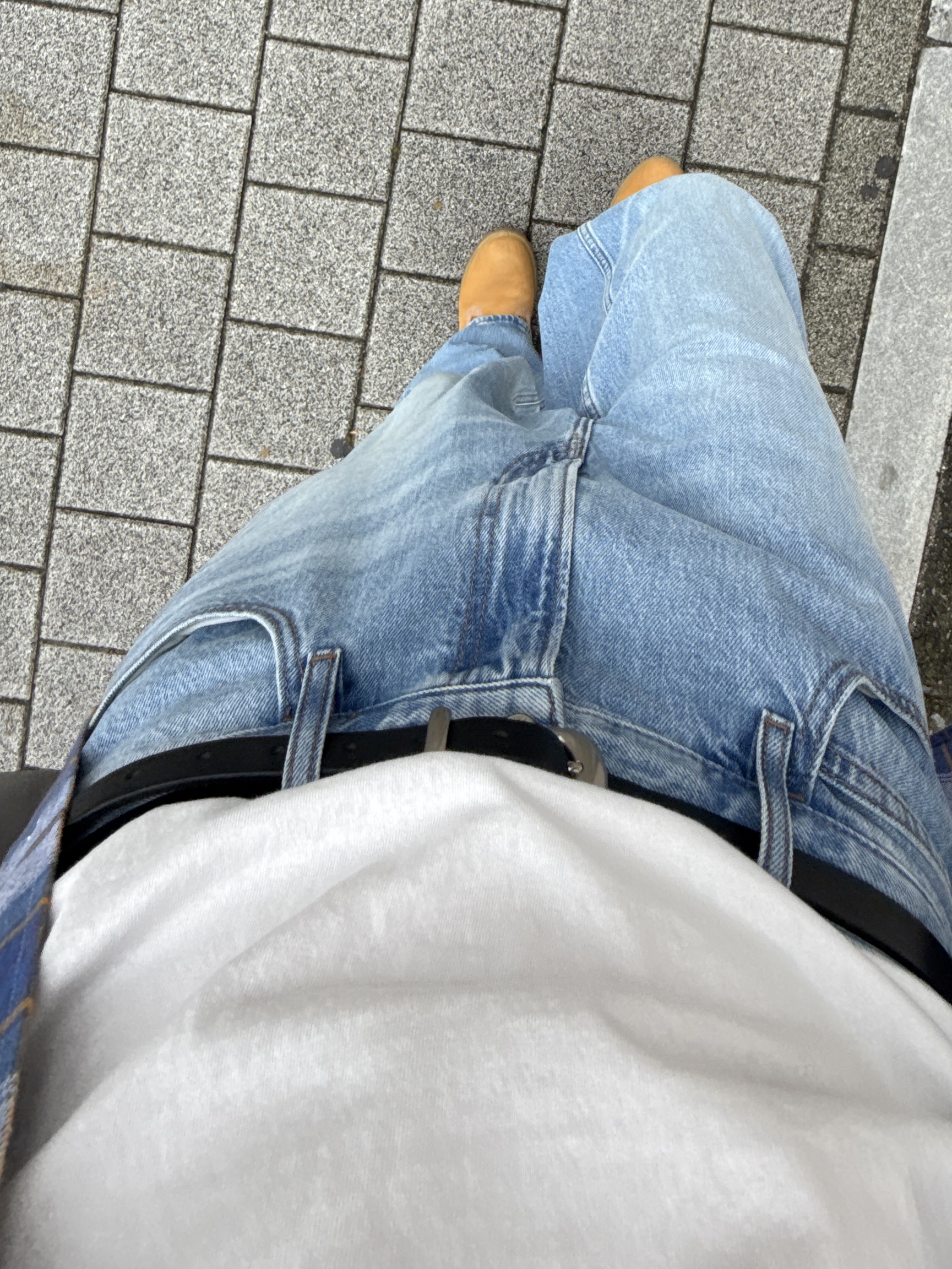 Timberland Premium 6 inch Waterproof Boot Wheat Nubuck - Medium, Uniqlo x JW Anderson Straight Jean Blue - KR 착용 스타일 - 8