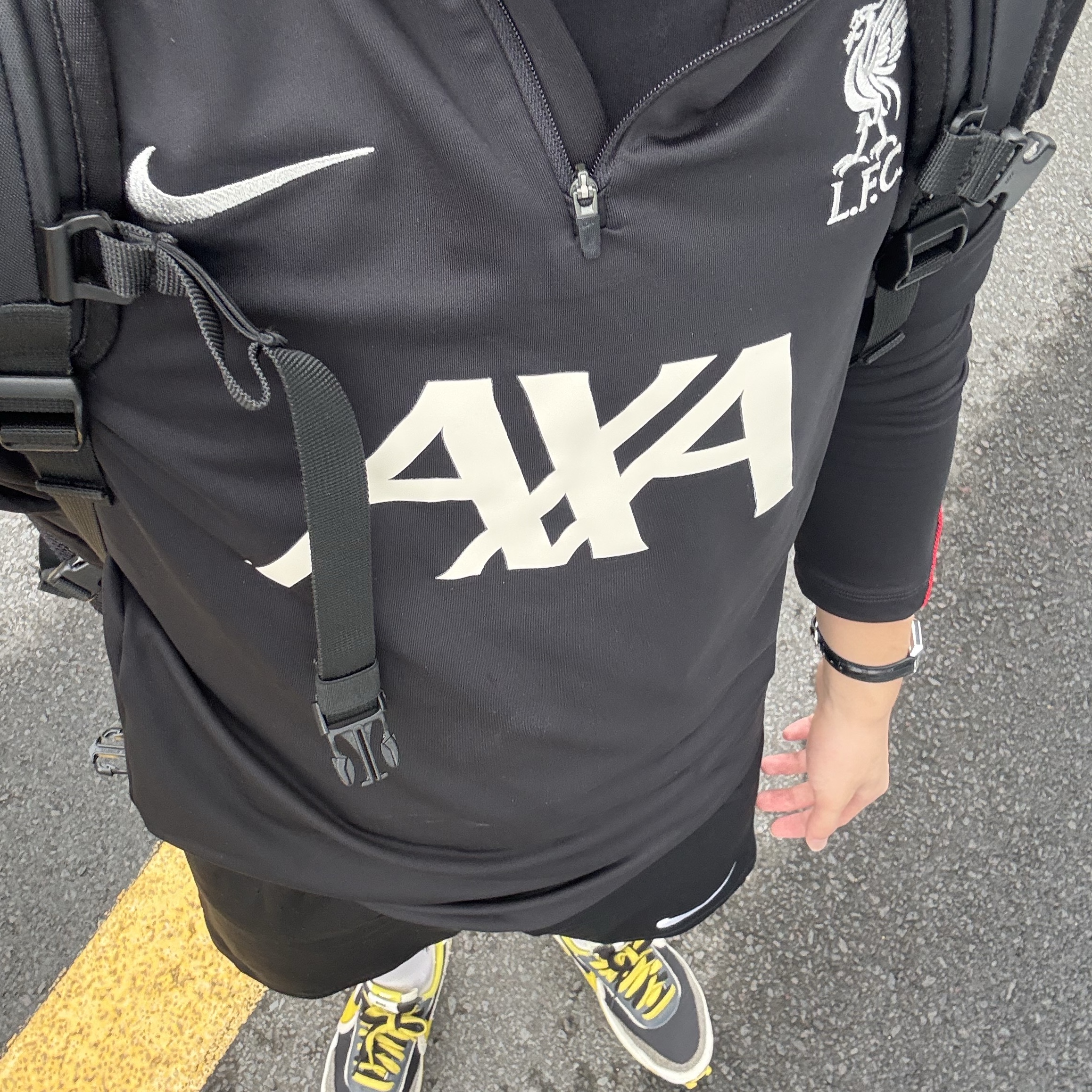 Nike Liverpool FC Strike Dri-Fit Soccer Drill Top Black Gym Red - Asia 착용 스타일