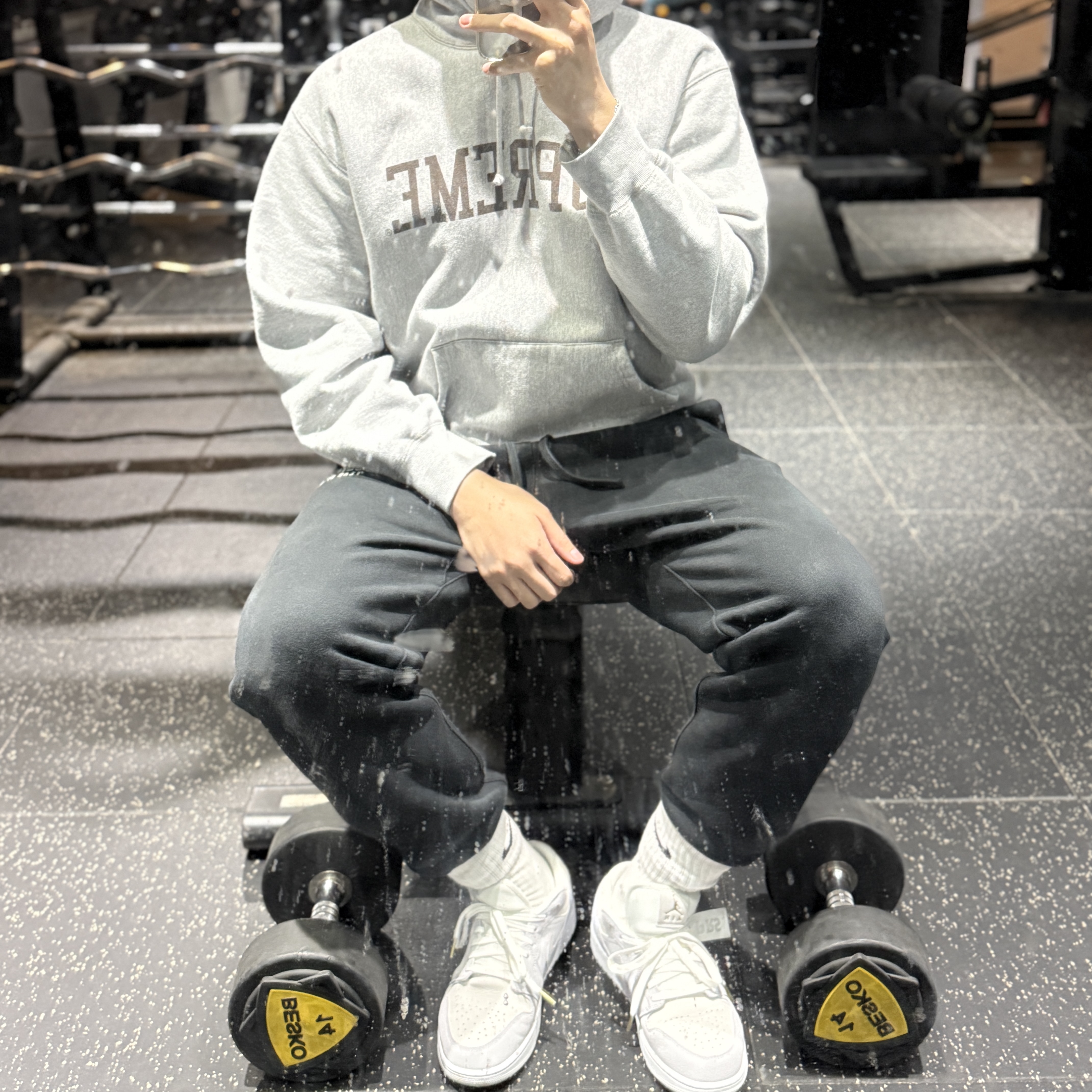 Jordan 1 Low Paris, Supreme Varsity Hooded Sweatshirt Heather Grey - 23FW 착용 스타일 - 2