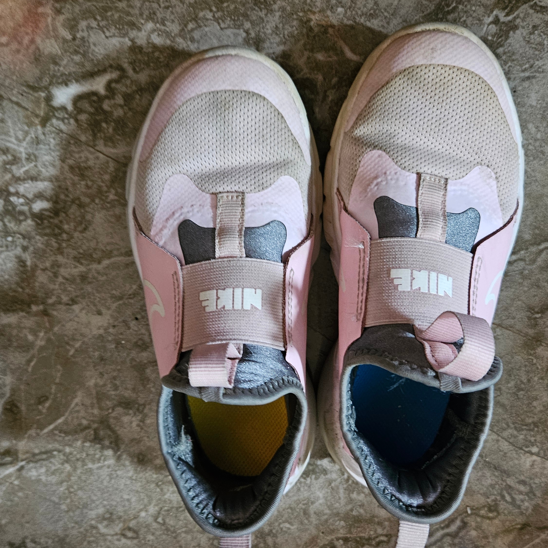 (PS) Nike Flex Runner 2 Pink Foam Flat Pewter 착용 스타일