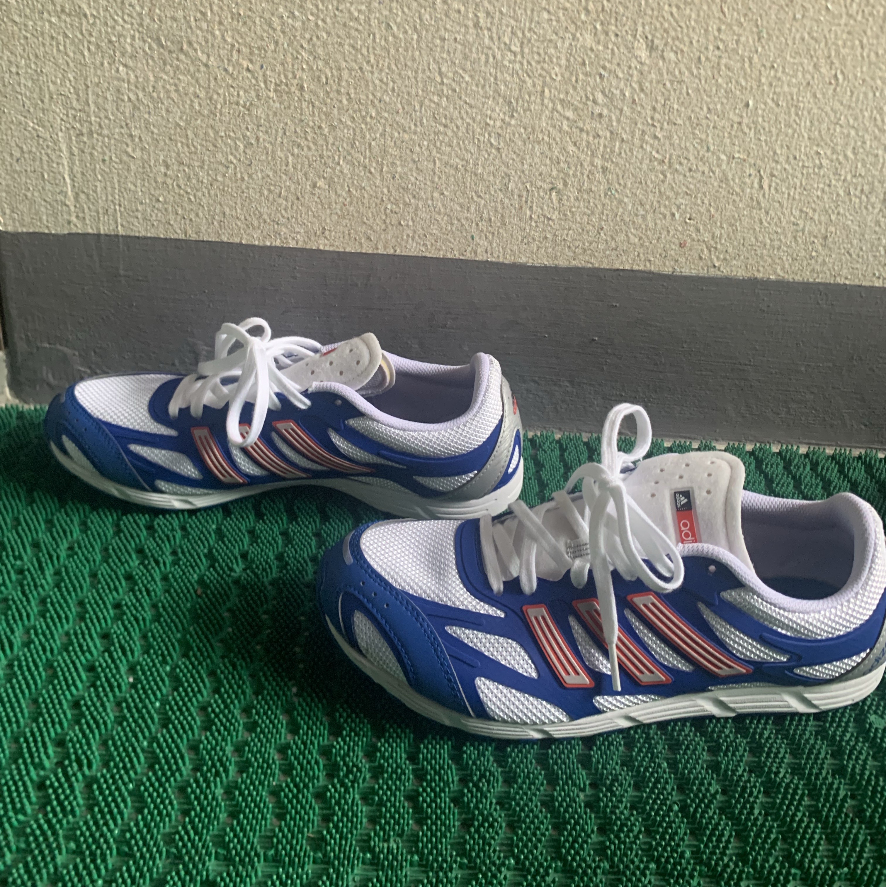 Adidas Adizero PR Collegiate Royal Bright Red 착용 스타일