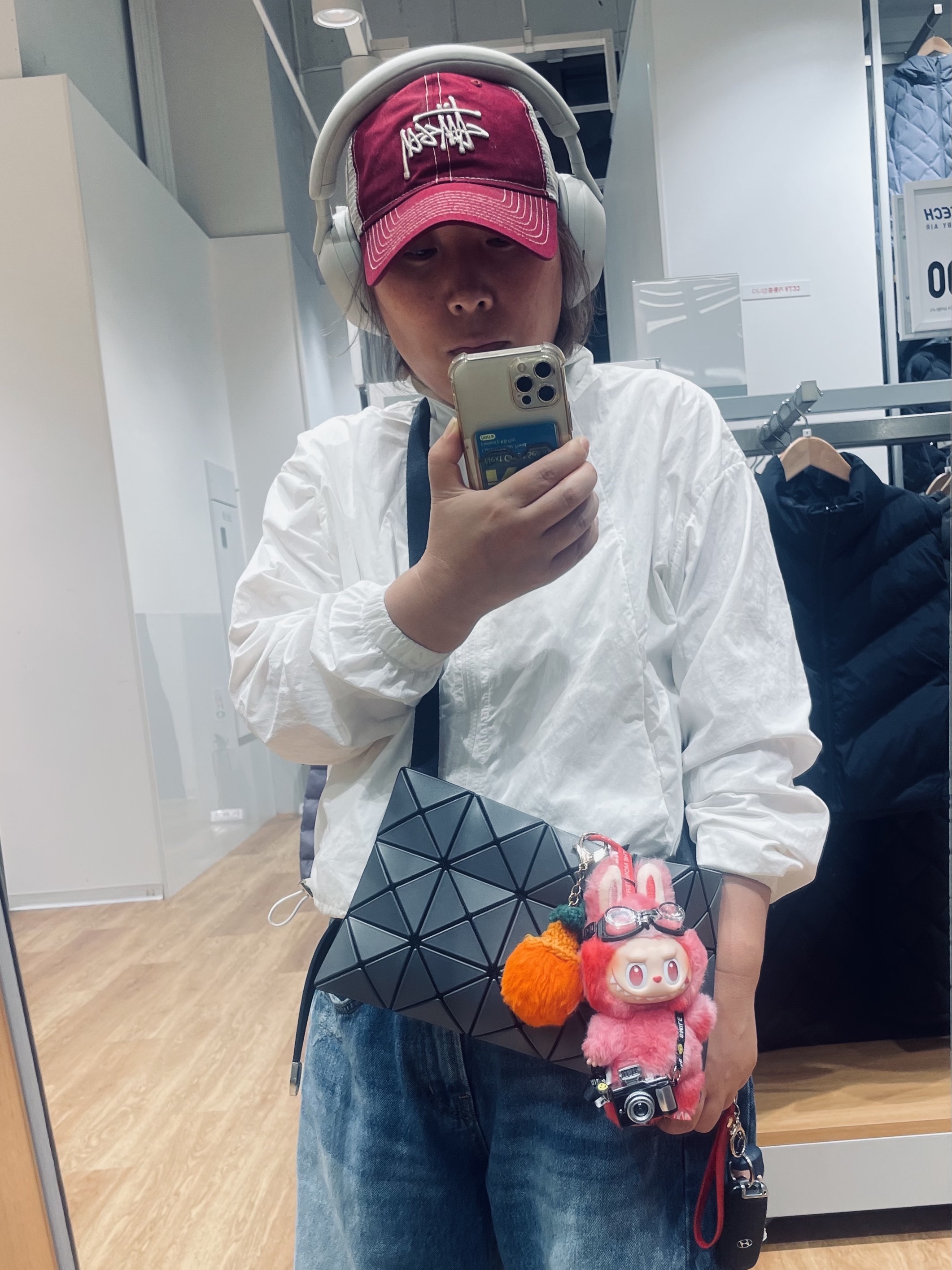 Pop Mart Labubu The Monsters Highlight Series Love Keyring (Opened Case) 착용 스타일