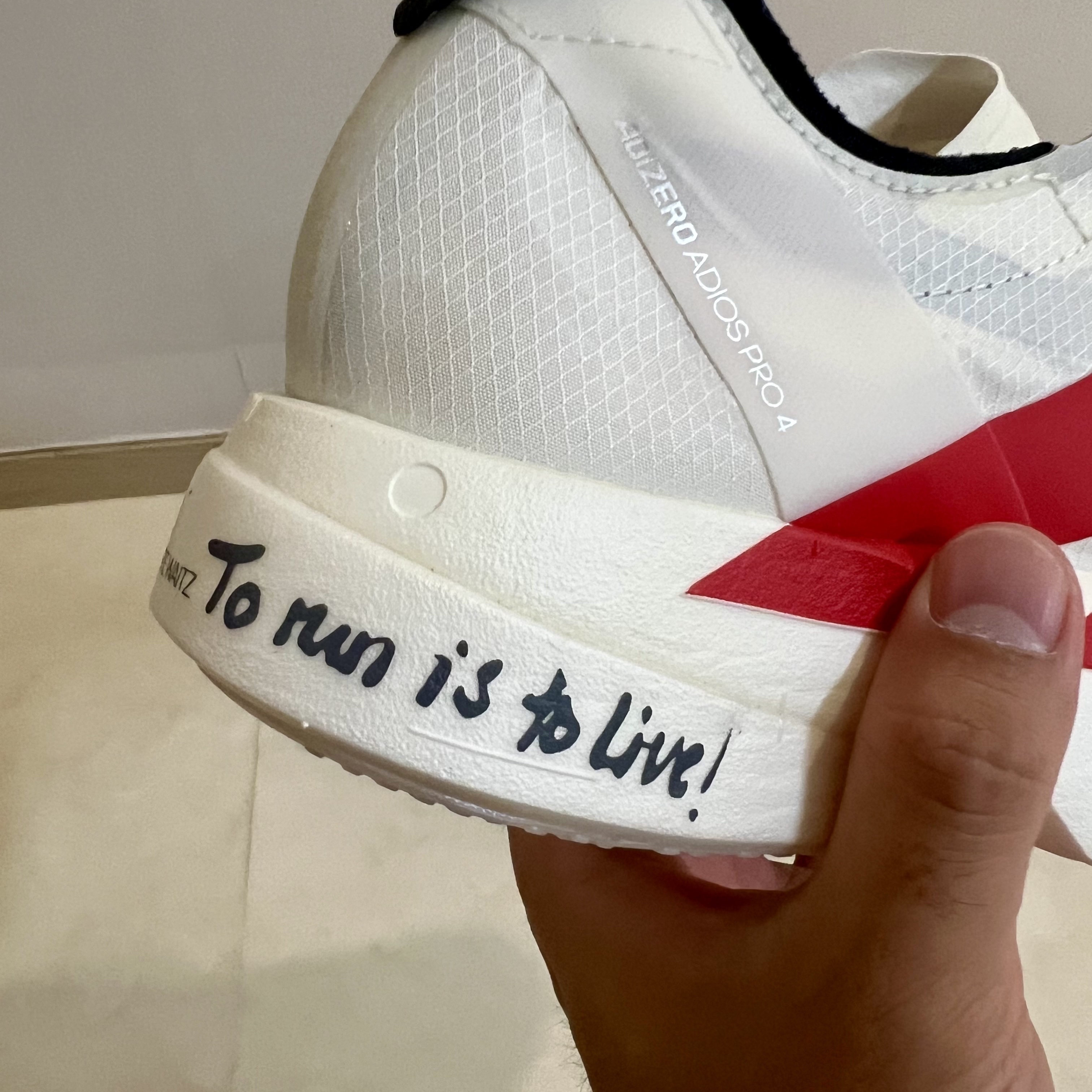 Adidas Adizero Adios Pro 4 Off White Better Scarlet 착용 스타일 - 2