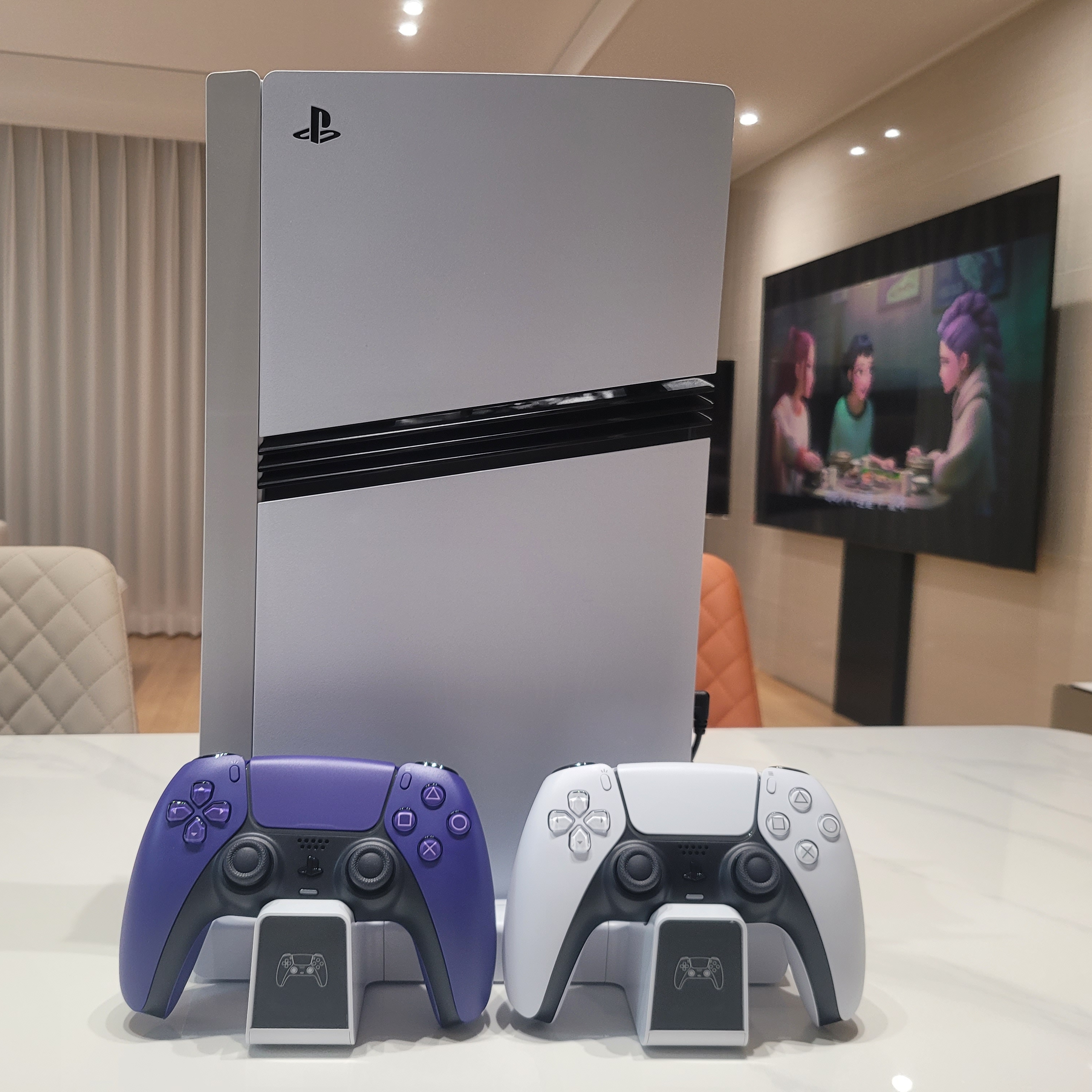 Playstation 5 Pro (SIEK 220V) 착용 스타일