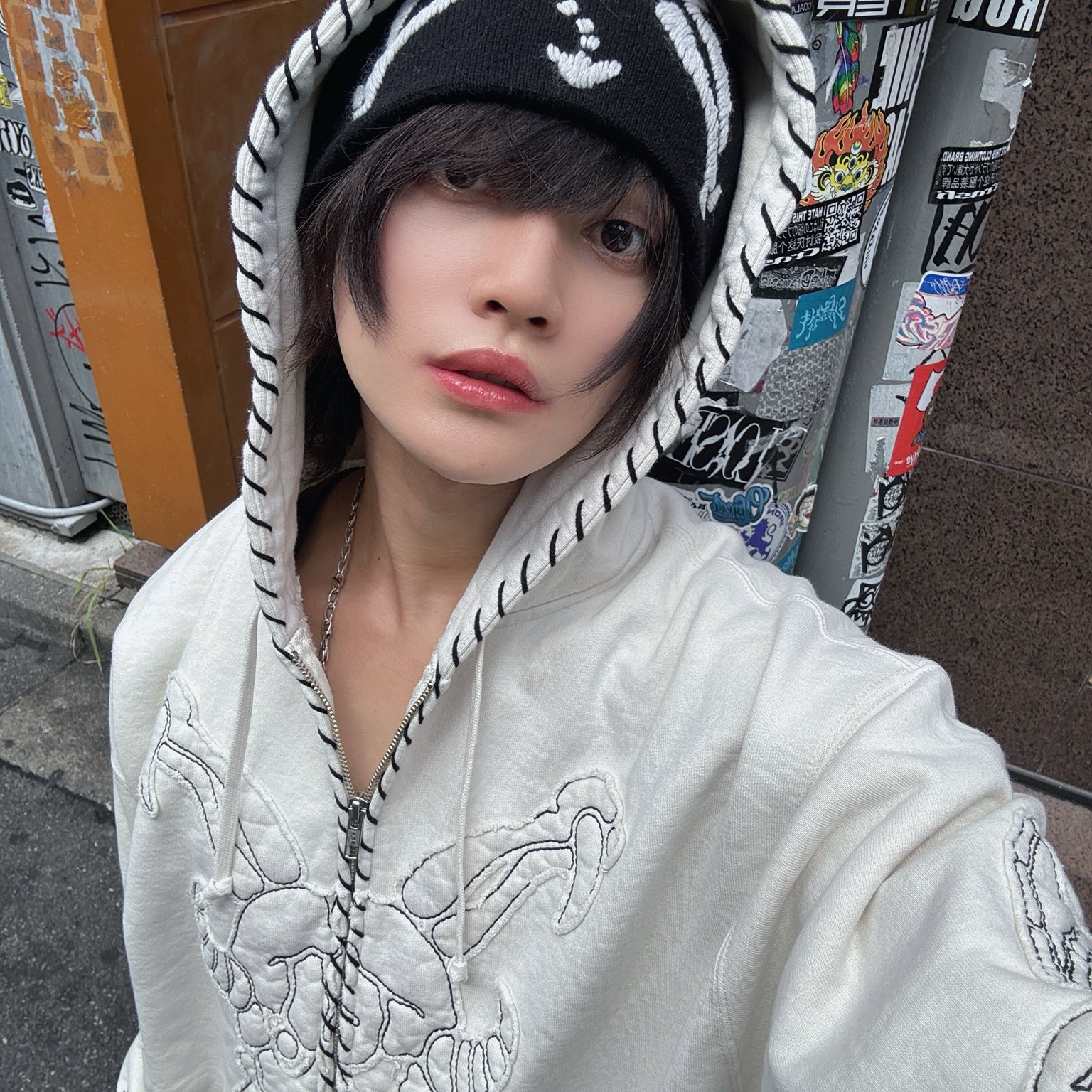 Supreme x Y's by Yohji Yamamoto Zip Up Hooded Sweatshirt White - 25FW 착용 스타일 - 1