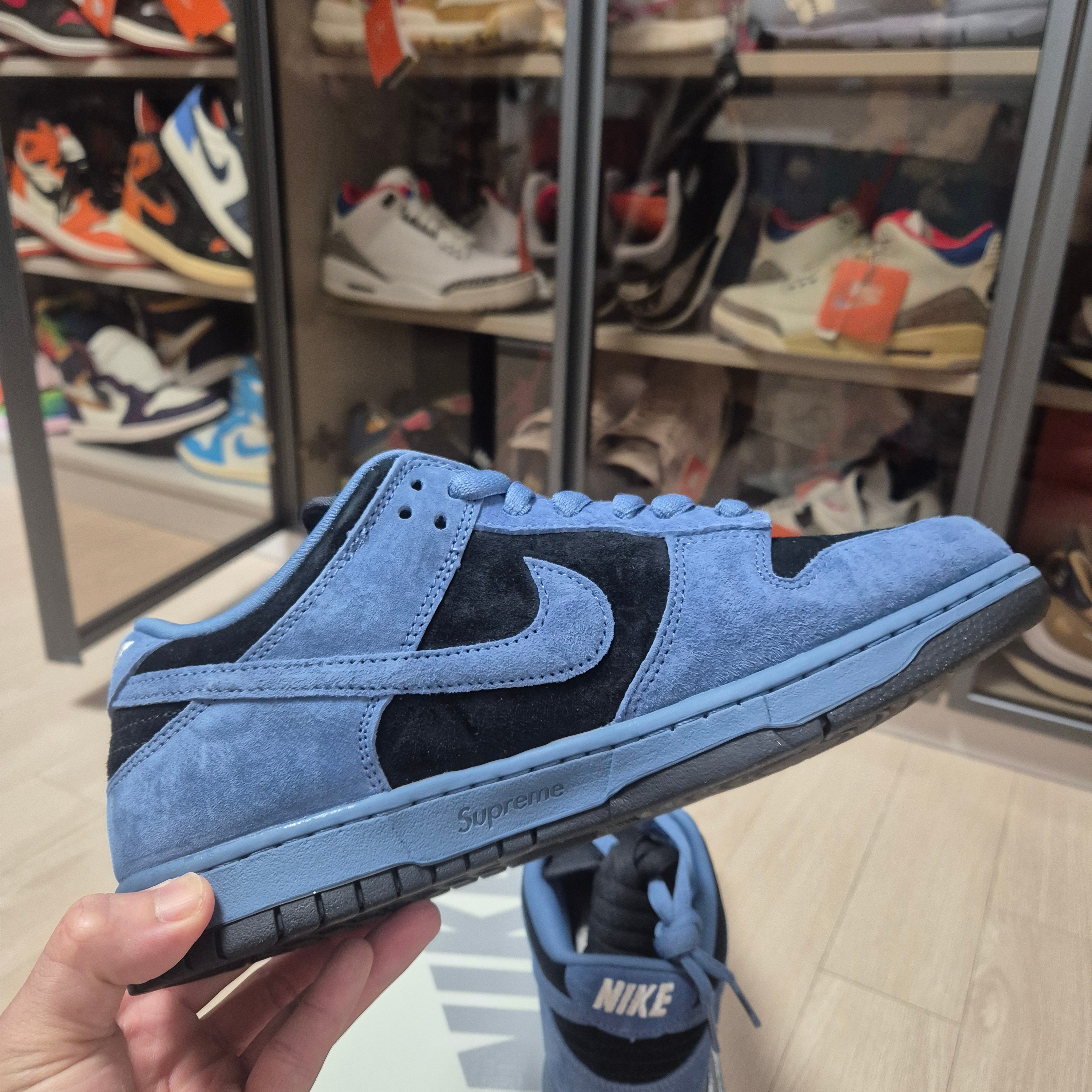Nike x Supreme SB Dunk Low Ocean Fog 착용 스타일