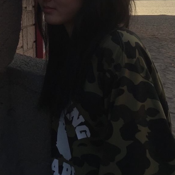 BAPE 1st Camo College L/S T-Shirt Green, [KREAM 단독] Safarispot Ticketing Stripe Border Tee Gray 착용 스타일 - 1