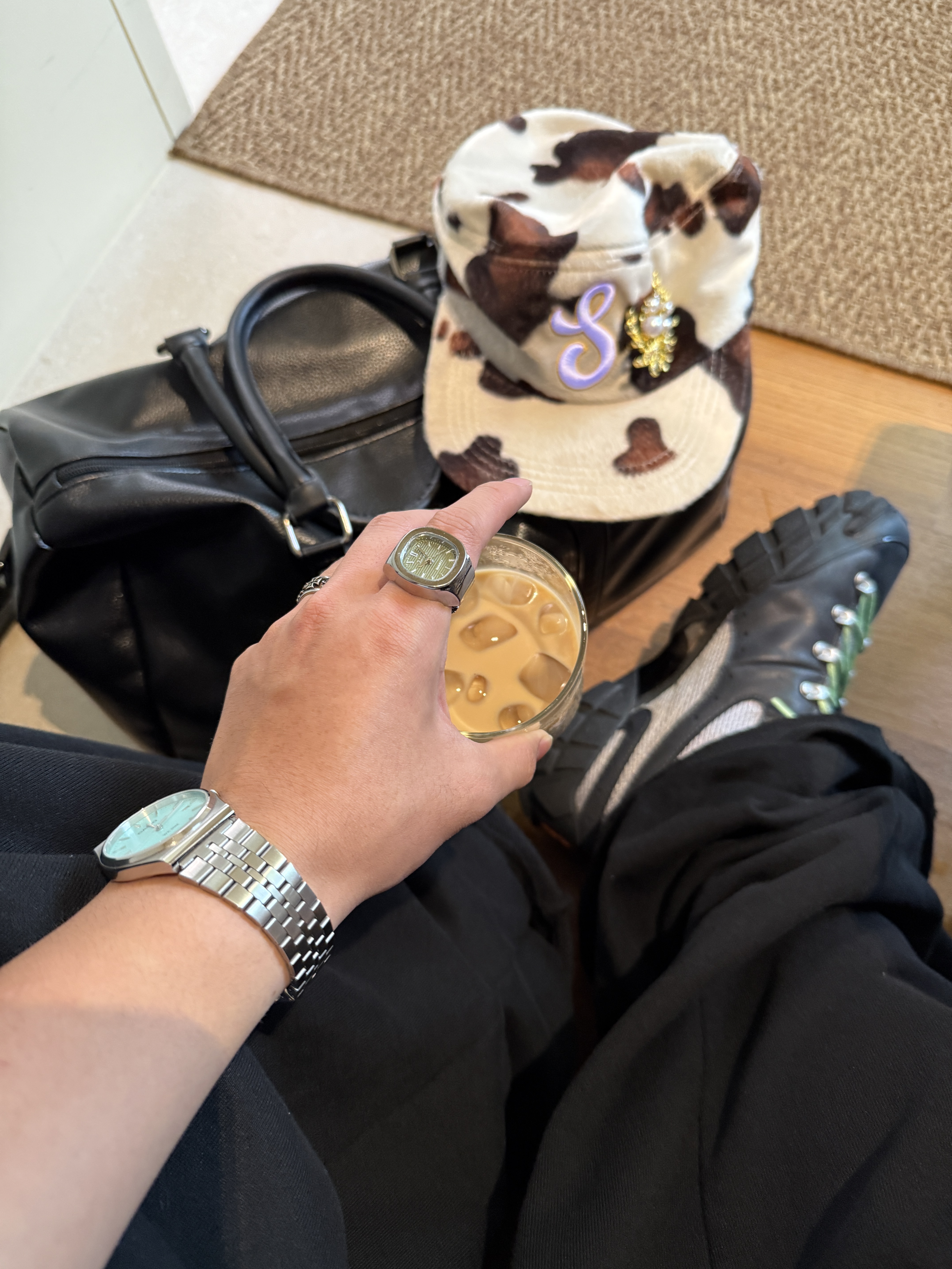 Needles H.D. Track Pants Poly Smooth Black White 착용 스타일 - 4