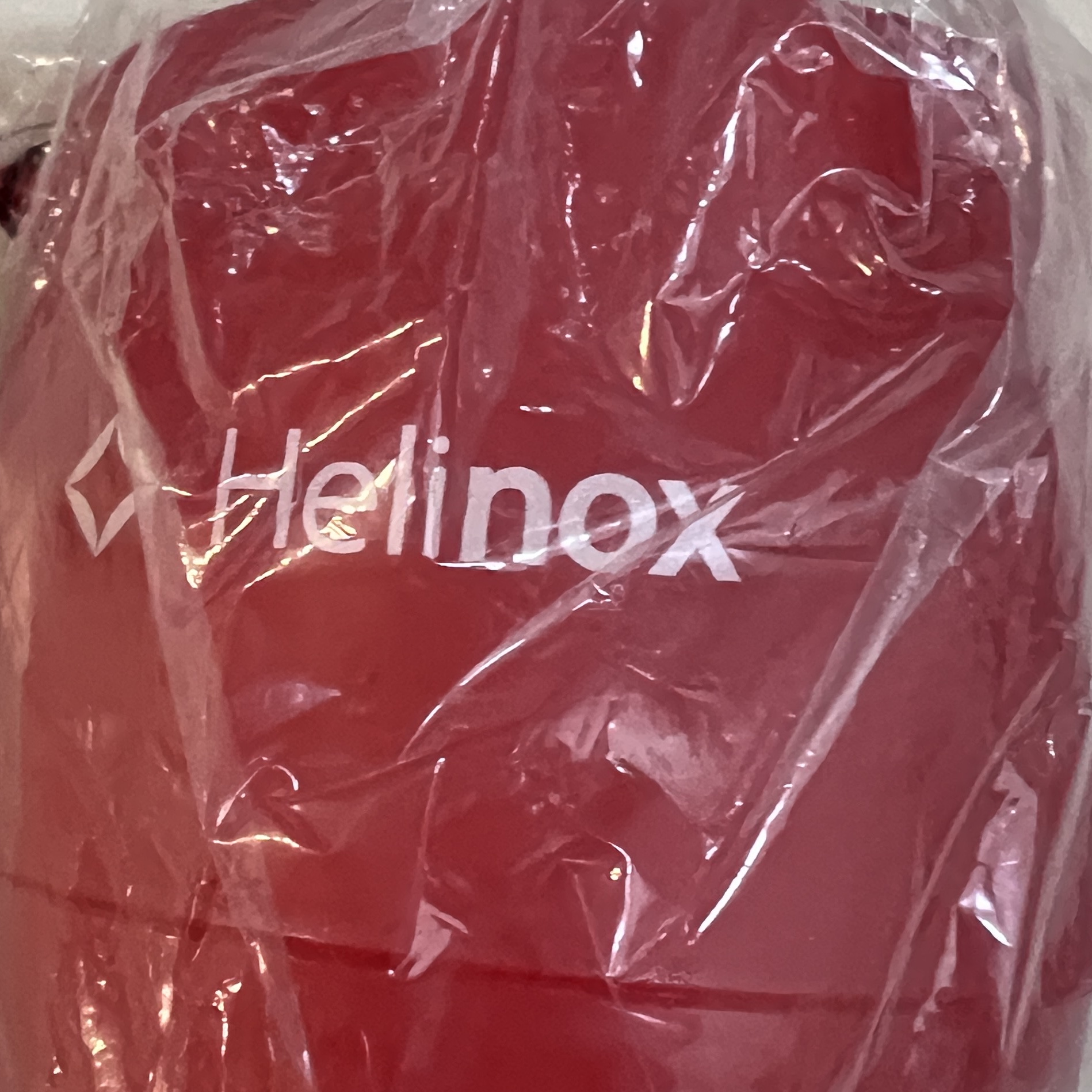 Helinox x Nike SNKRS Lounge Souvenir Dinex Mug Red 착용 스타일