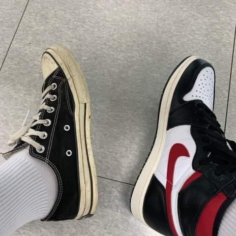 Converse Chuck 70 Ox Black - Standard, Jordan 1 Retro High OG Gym Red 착용 스타일