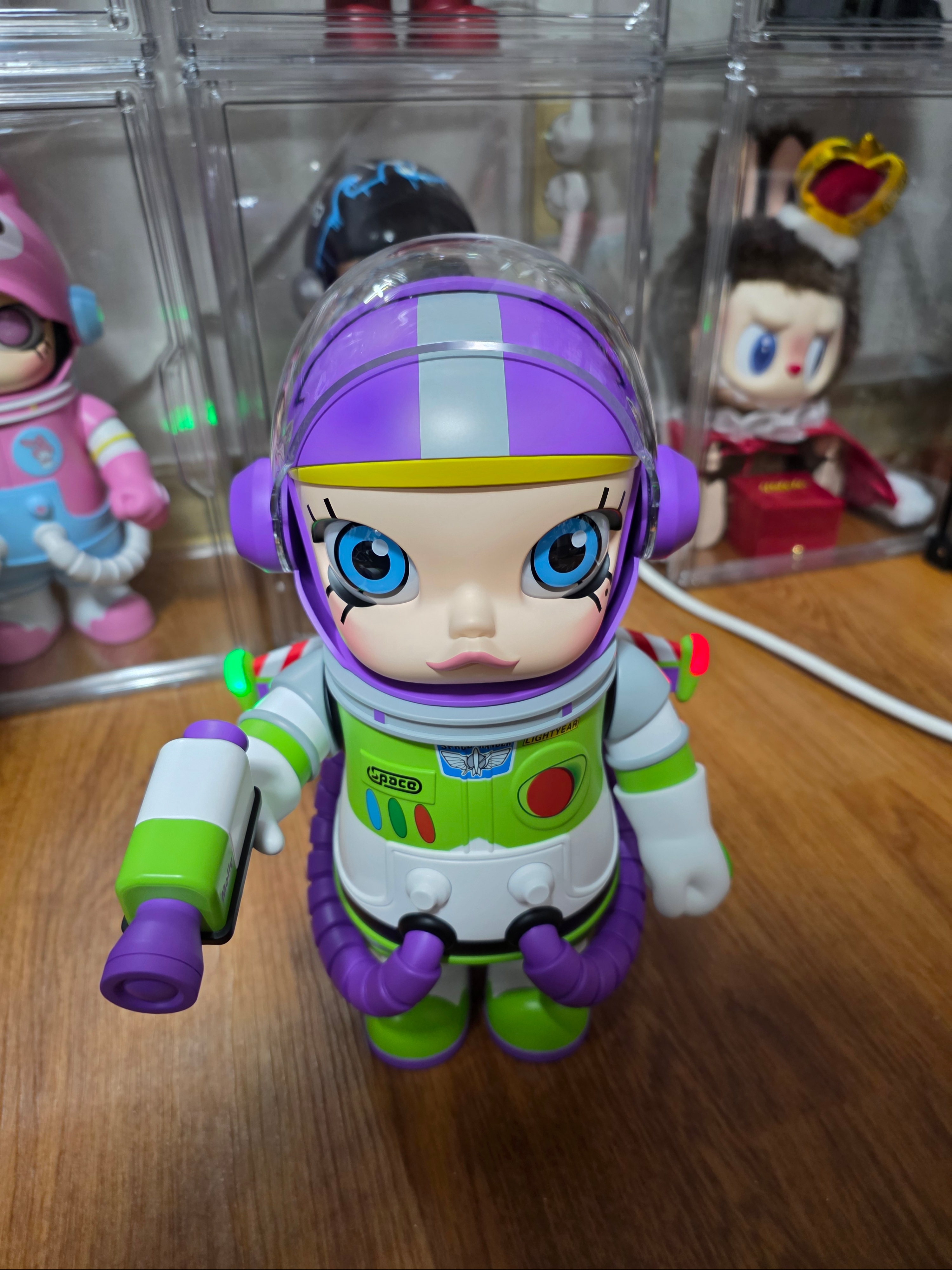 Pop Mart Mega Space Molly 400% Buzz Lightyear 착용 스타일 - 1
