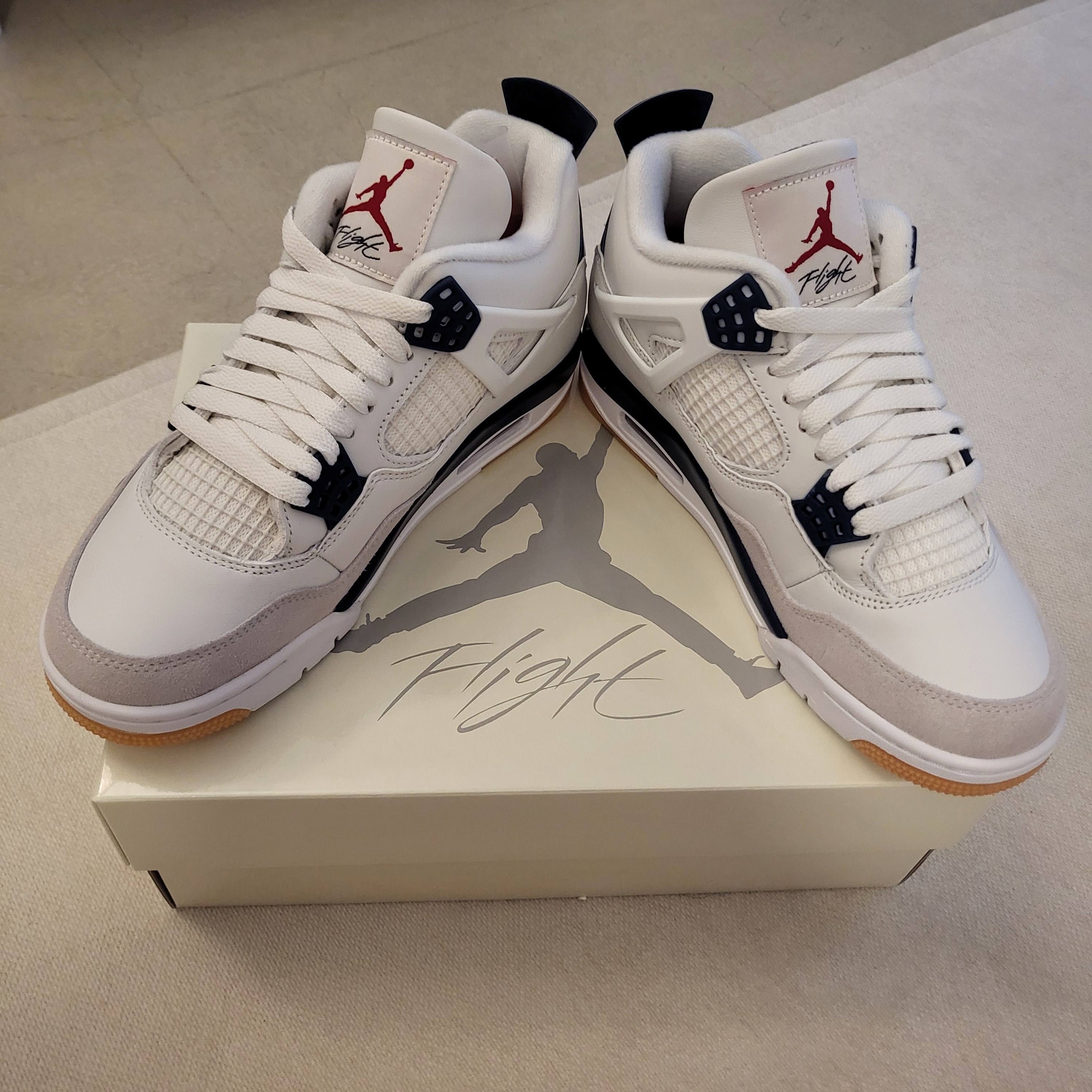 Jordan 4 x Nike SB Retro SP Navy 착용 스타일 - 5