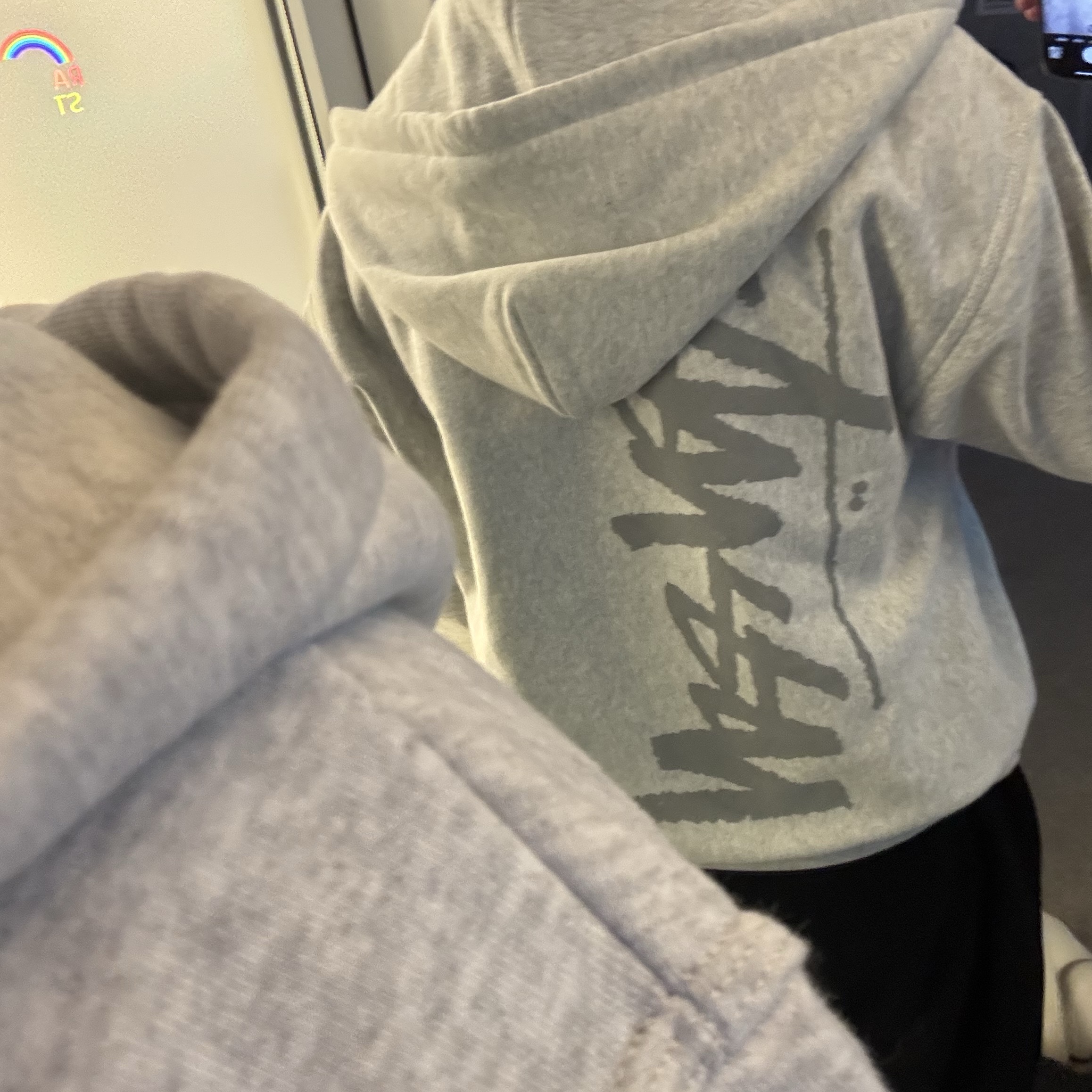 Stussy Buana Stock Zip Hoodie Ash Heather 착용 스타일
