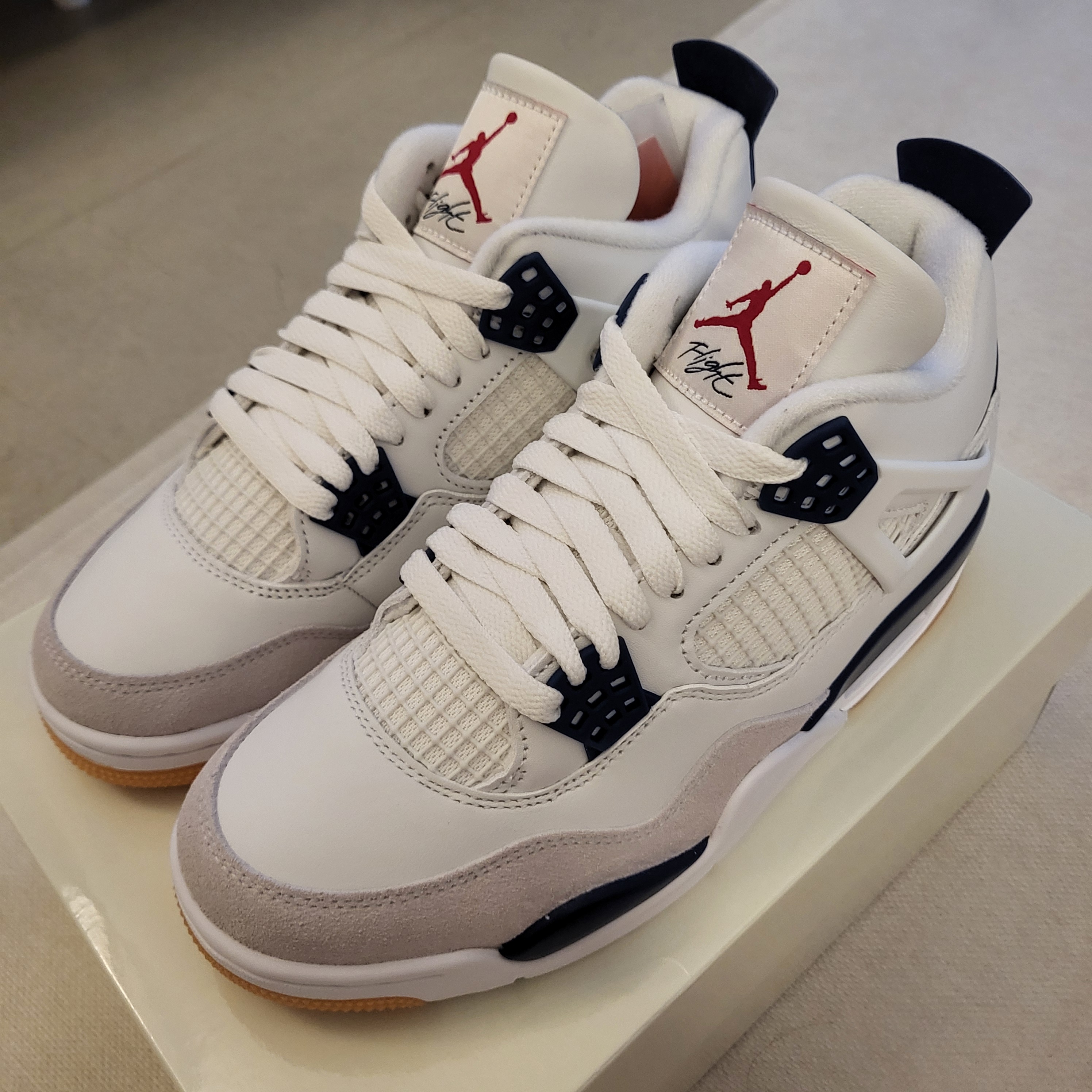 Jordan 4 x Nike SB Retro SP Navy 착용 스타일 - 2