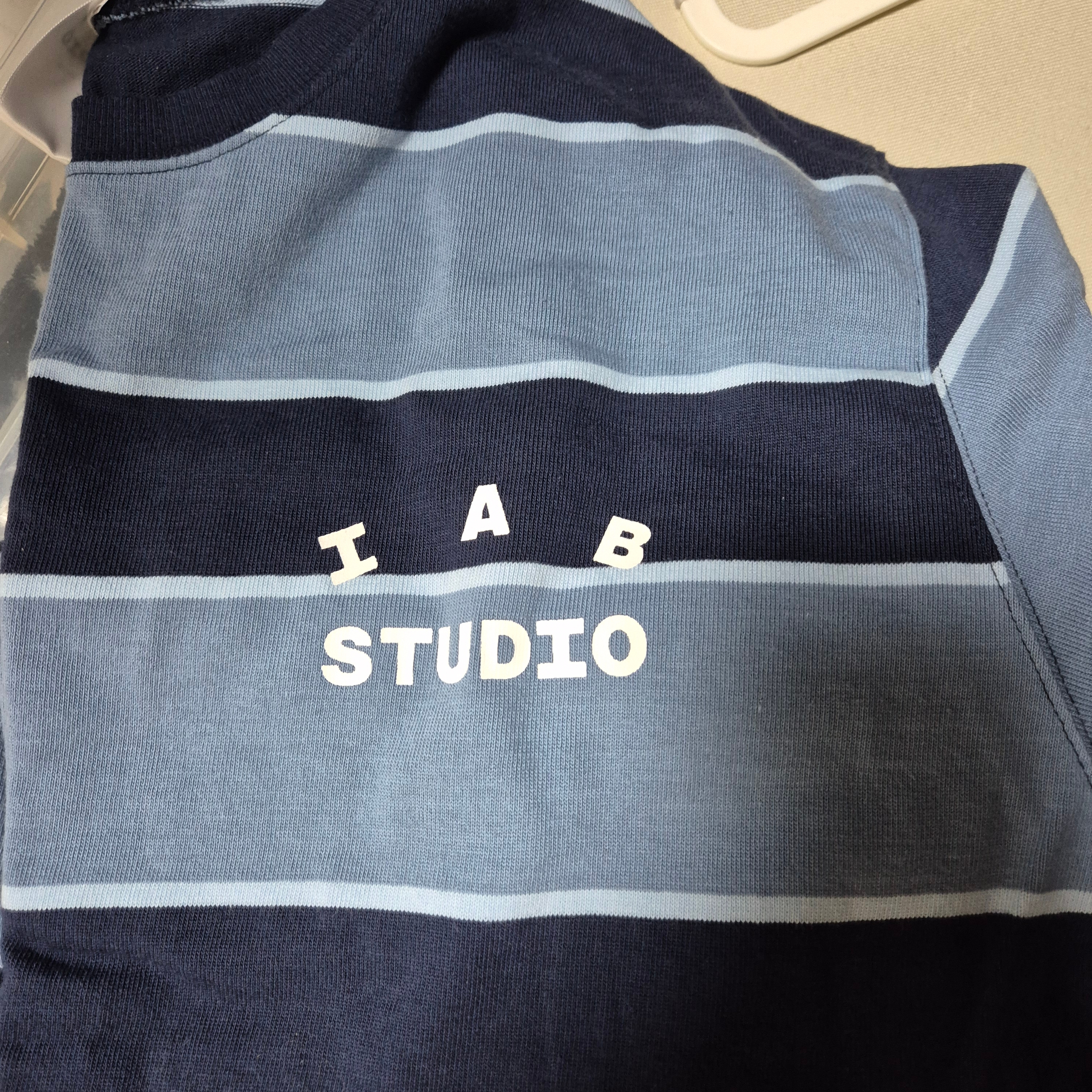 IAB Studio Striped T-Shirt Blue White 착용 스타일