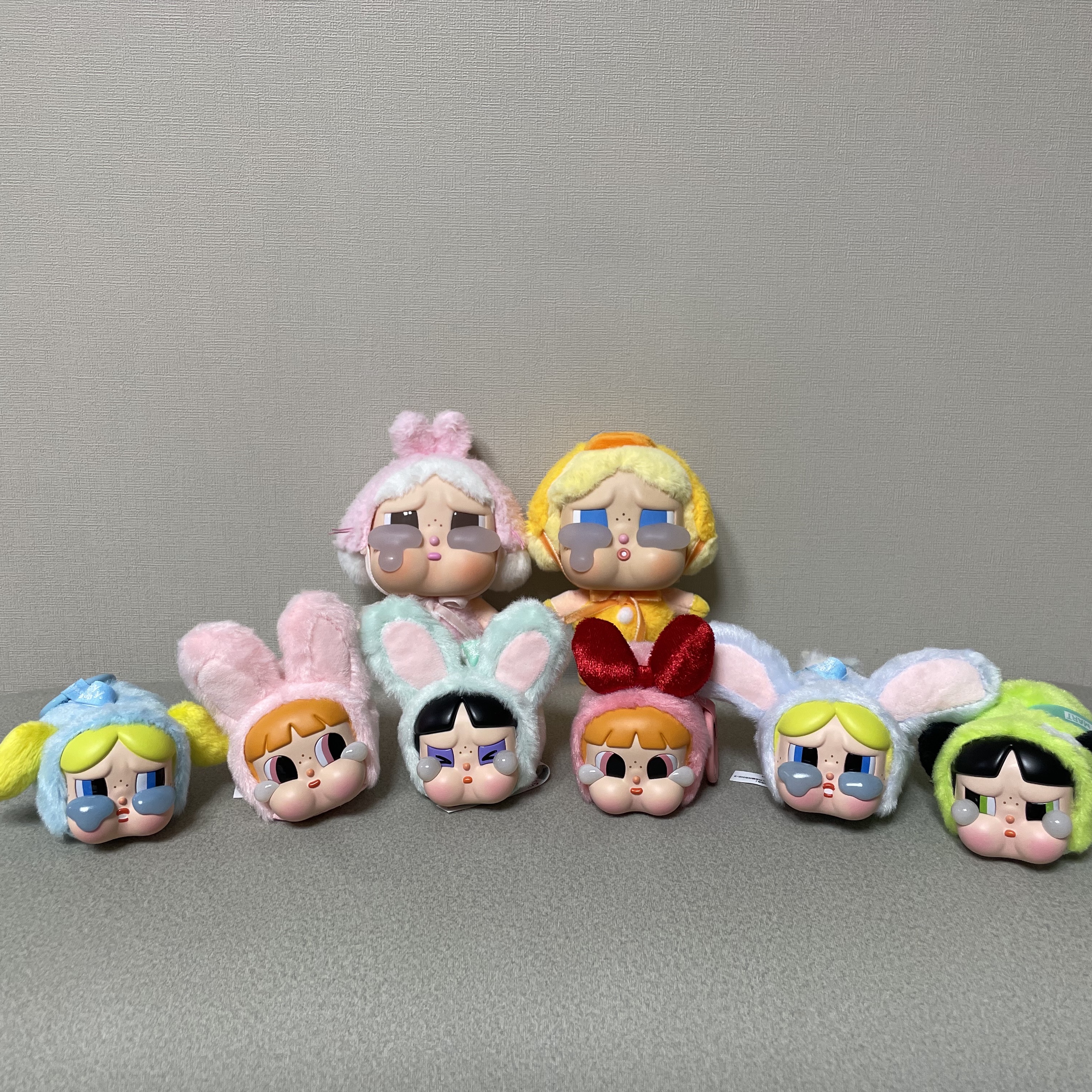 Pop Mart Crybaby x Powerpuff Girls Series Keyring Sealed Case (6 Blind Boxes) 착용 스타일