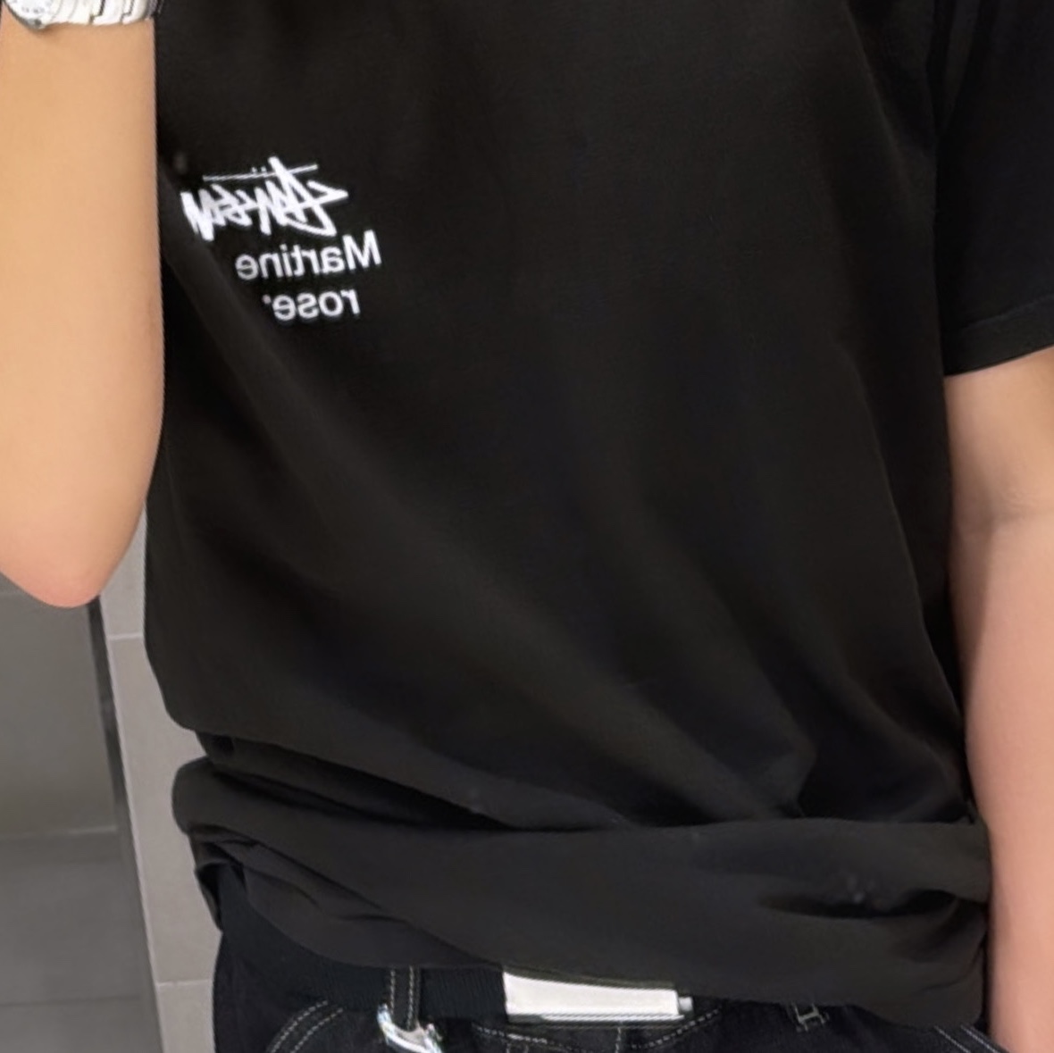Stussy x Martine Rose Collage Pigment Dyed T-Shirt Black 착용 스타일