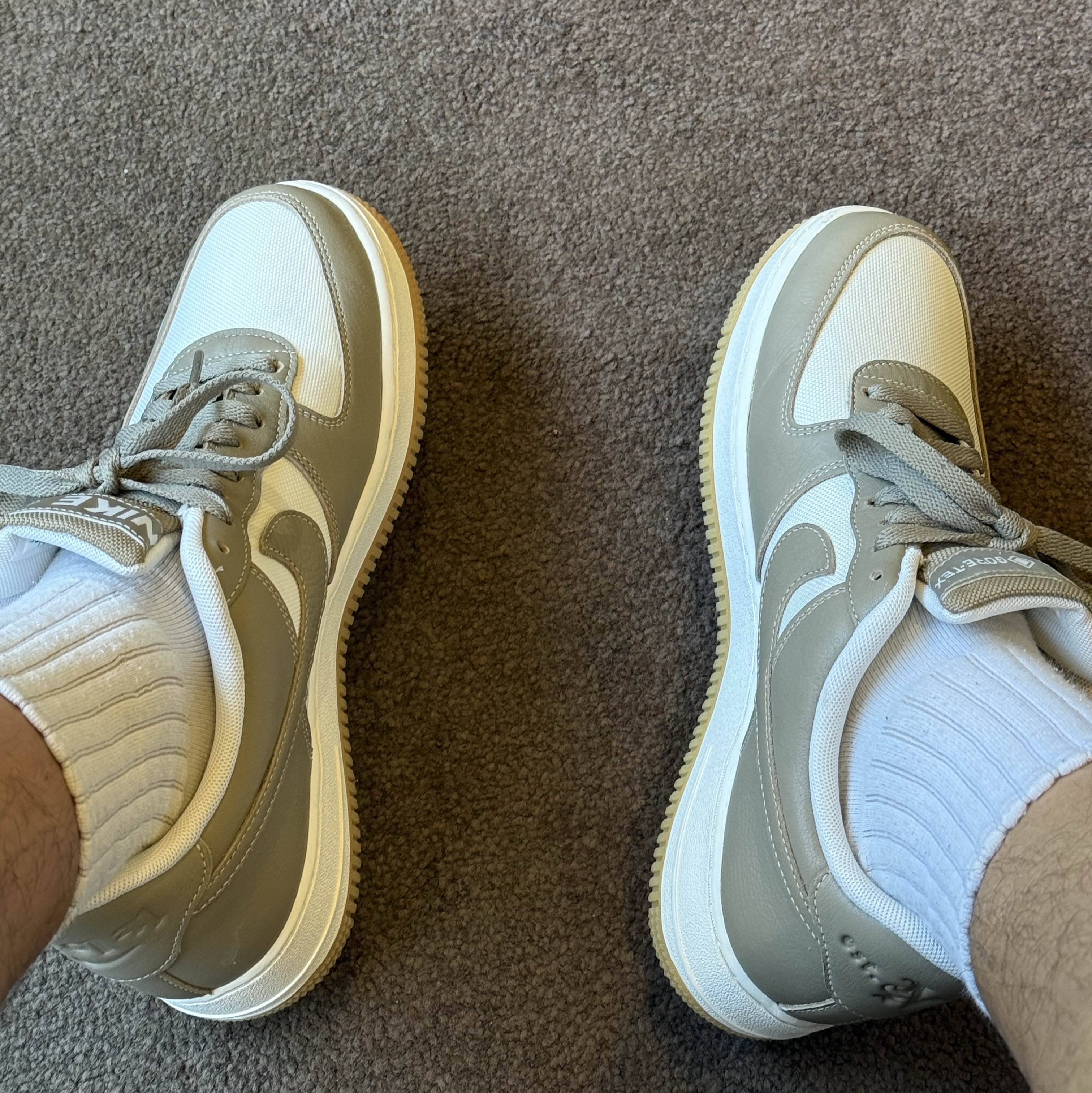 Nike Air Force 1 Low Gore-Tex Hangul Day 착용 스타일 - 2