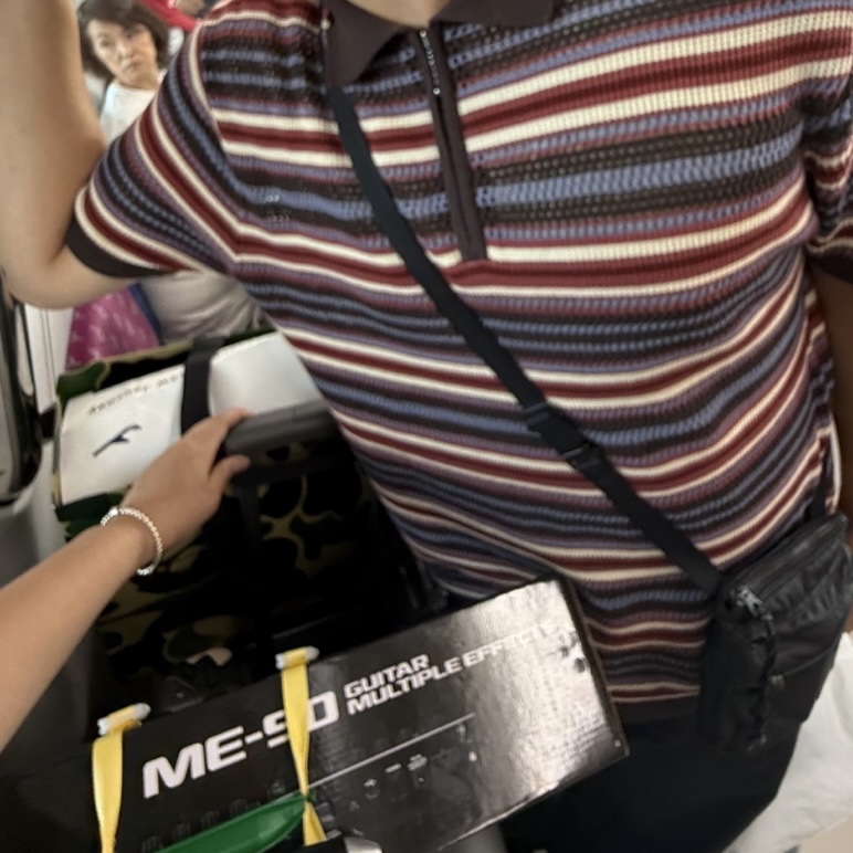 Porter Force Shoulder Pouch Black 착용 스타일