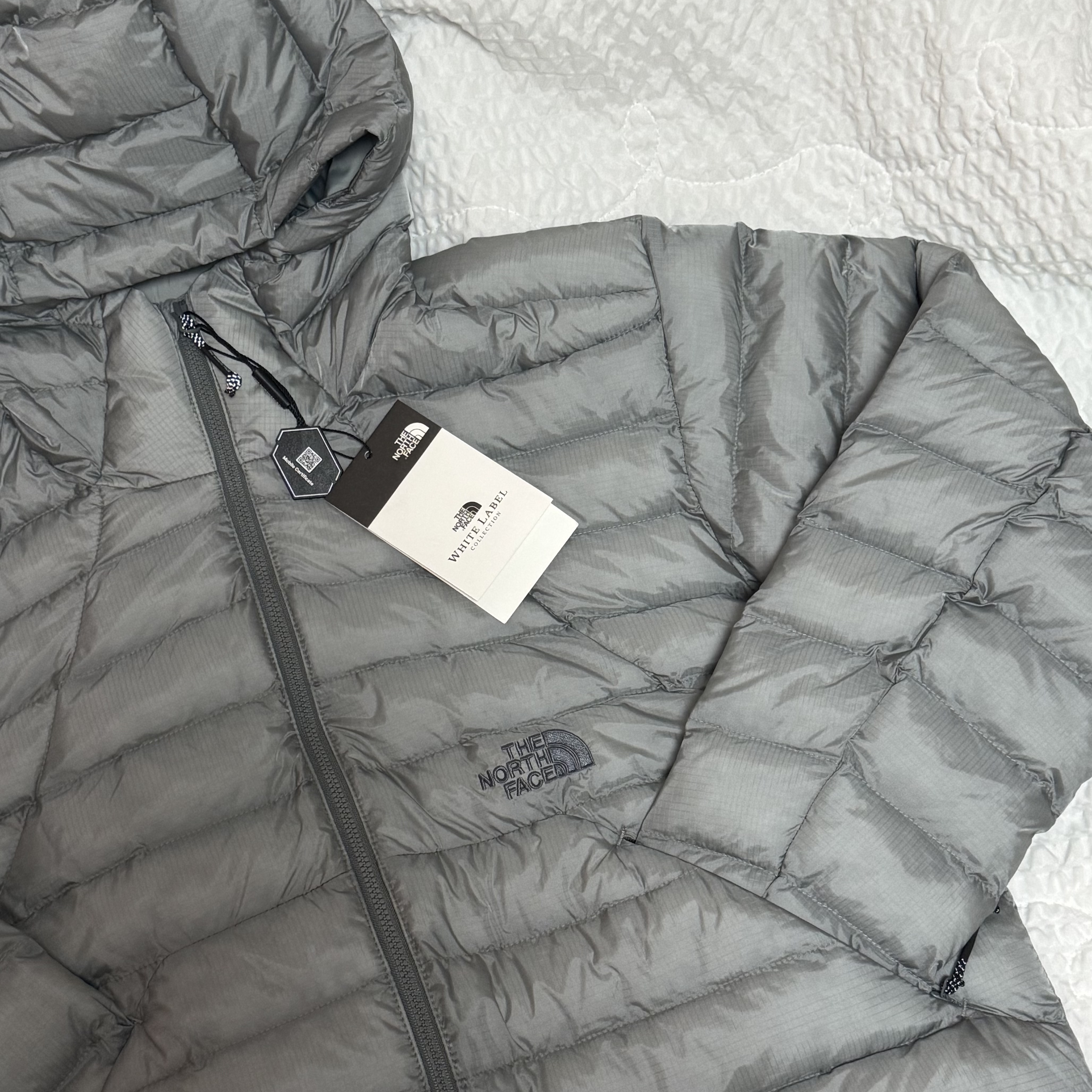 The North Face Ventus On Jacket Silver 착용 스타일 - 2