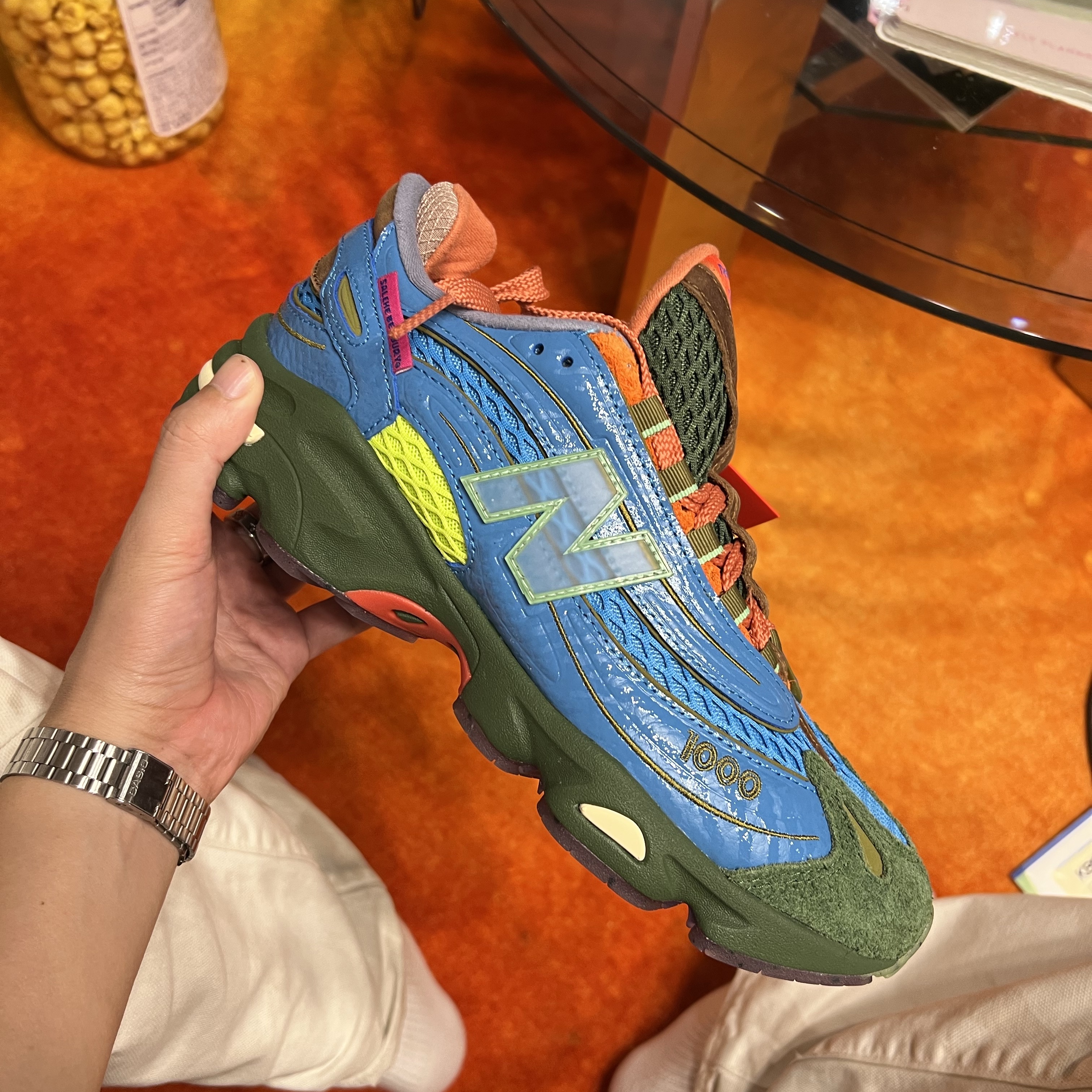 New Balance x Salehe Bembury 1000 Made in UK Blue Green 착용 스타일 - 3