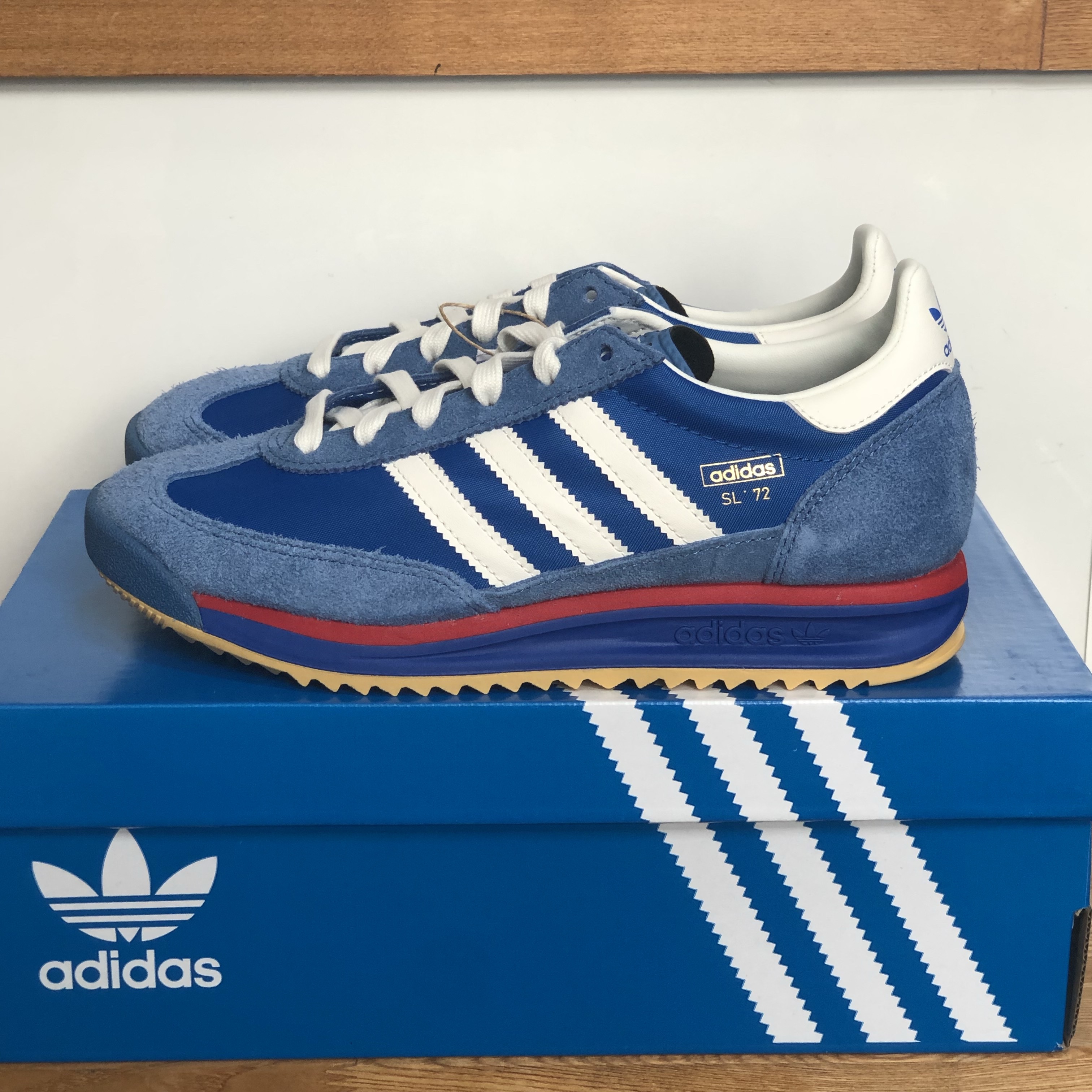 Adidas SL 72 RS Blue Core White 착용 스타일