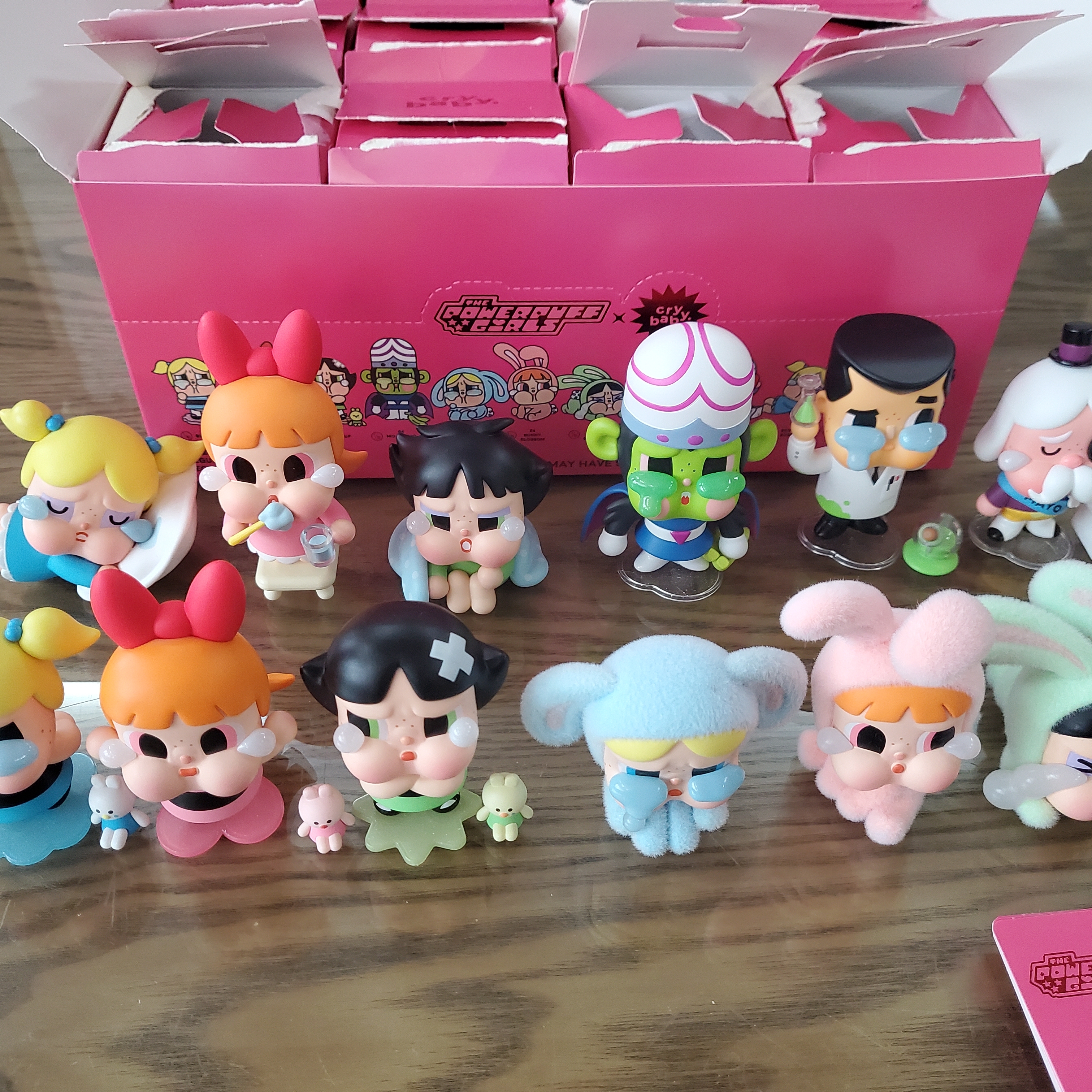 Pop Mart Crybaby x Powerpuff Girls Series Sealed Case (12 Blind Boxes) 착용 스타일