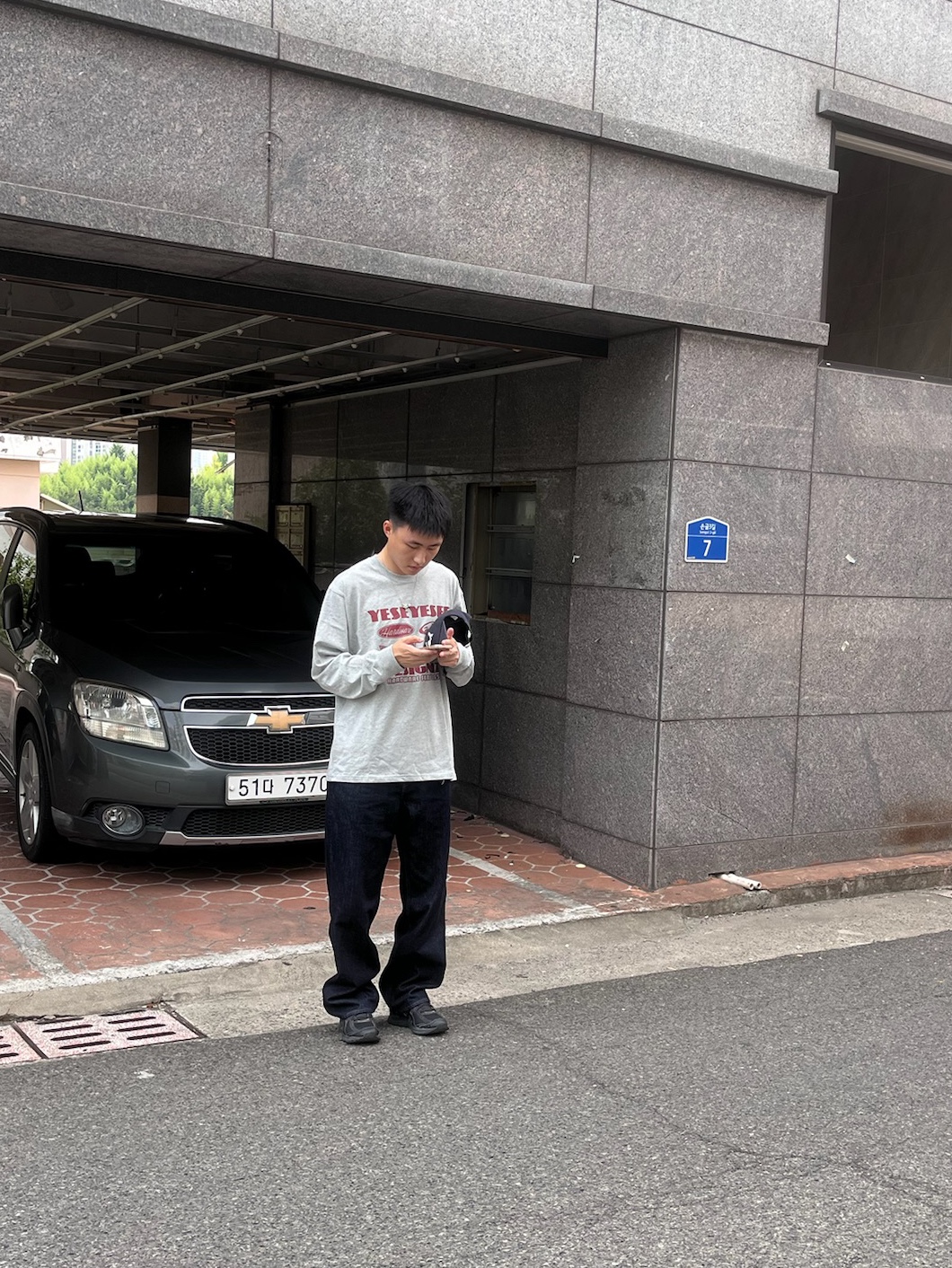 My Name is Peter 6-Panel Peter Cap Navy, YESEYESEE Y.E.S Hardware L/S Grey 착용 스타일 - 2