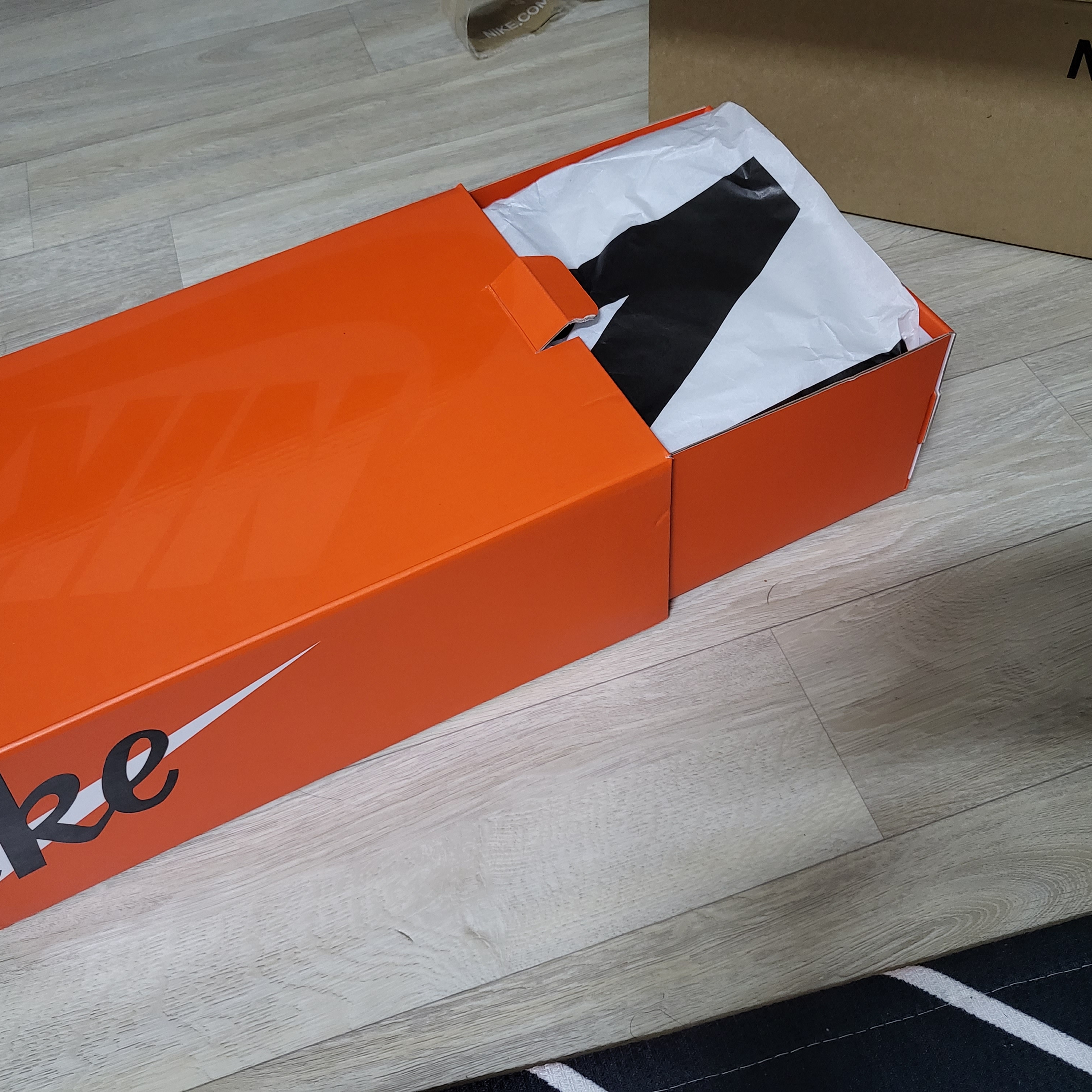 Nike x Sacai VaporWaffle Black White 착용 스타일 - 5