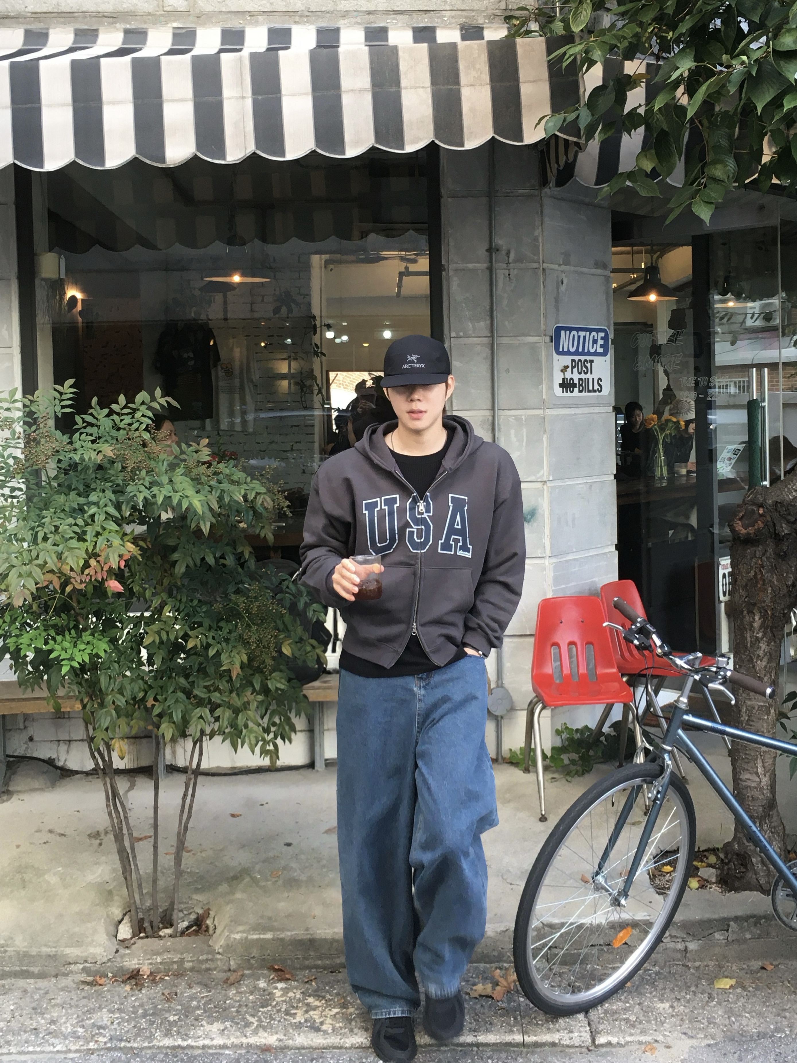 Asics Jog 100 T Black - 4E Extra Wide, Arc'teryx Gore 5 Panel Cap Black 착용 스타일 - 2
