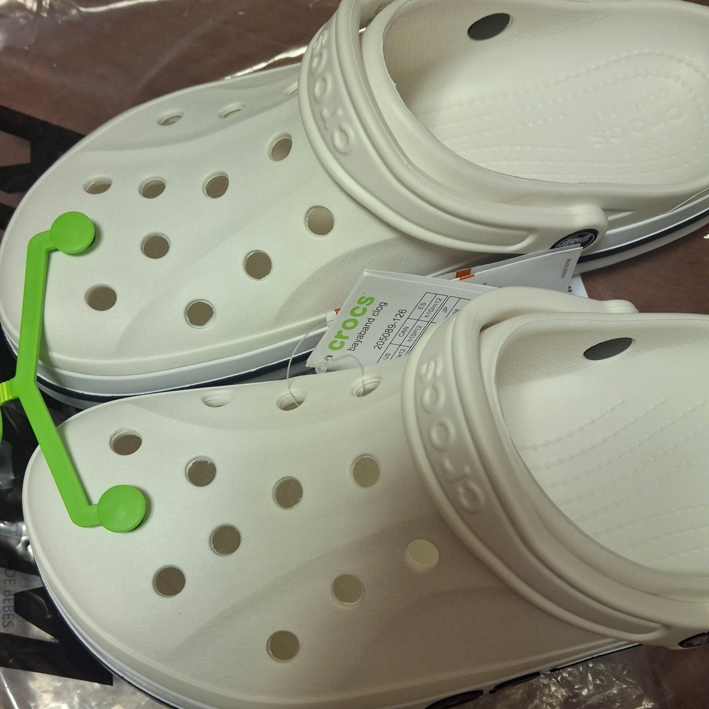 Crocs Bayaband Clog White Navy 착용 스타일