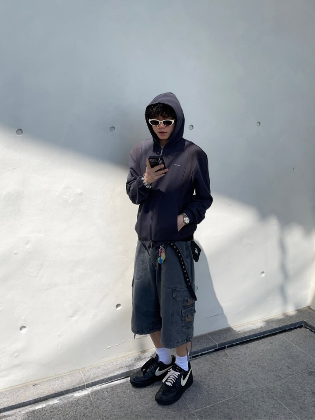 ALEXII Dino Keyring, Nike x Ambush Air Force 1 Low SP Black 착용 스타일 - 1