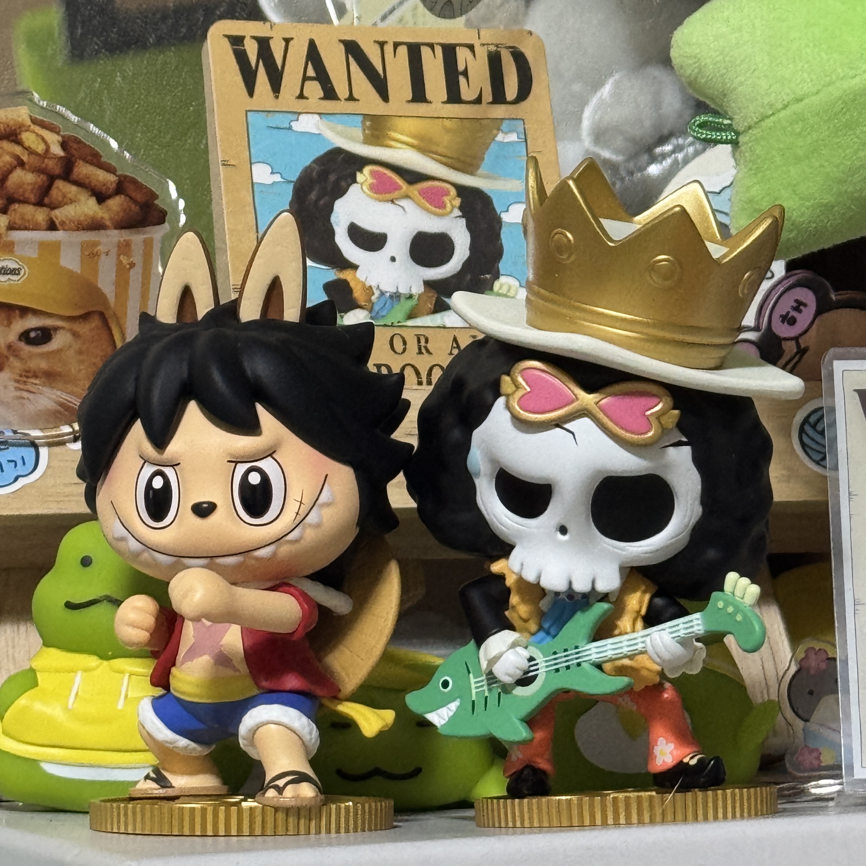 Pop Mart Labubu The Monsters x One Piece Series Figures Sealed Case (1 Blind Box), Pop Mart Labubu The Monsters x One Piece Series Figures Monkey.D.Luffy (Opened Case) 착용 스타일