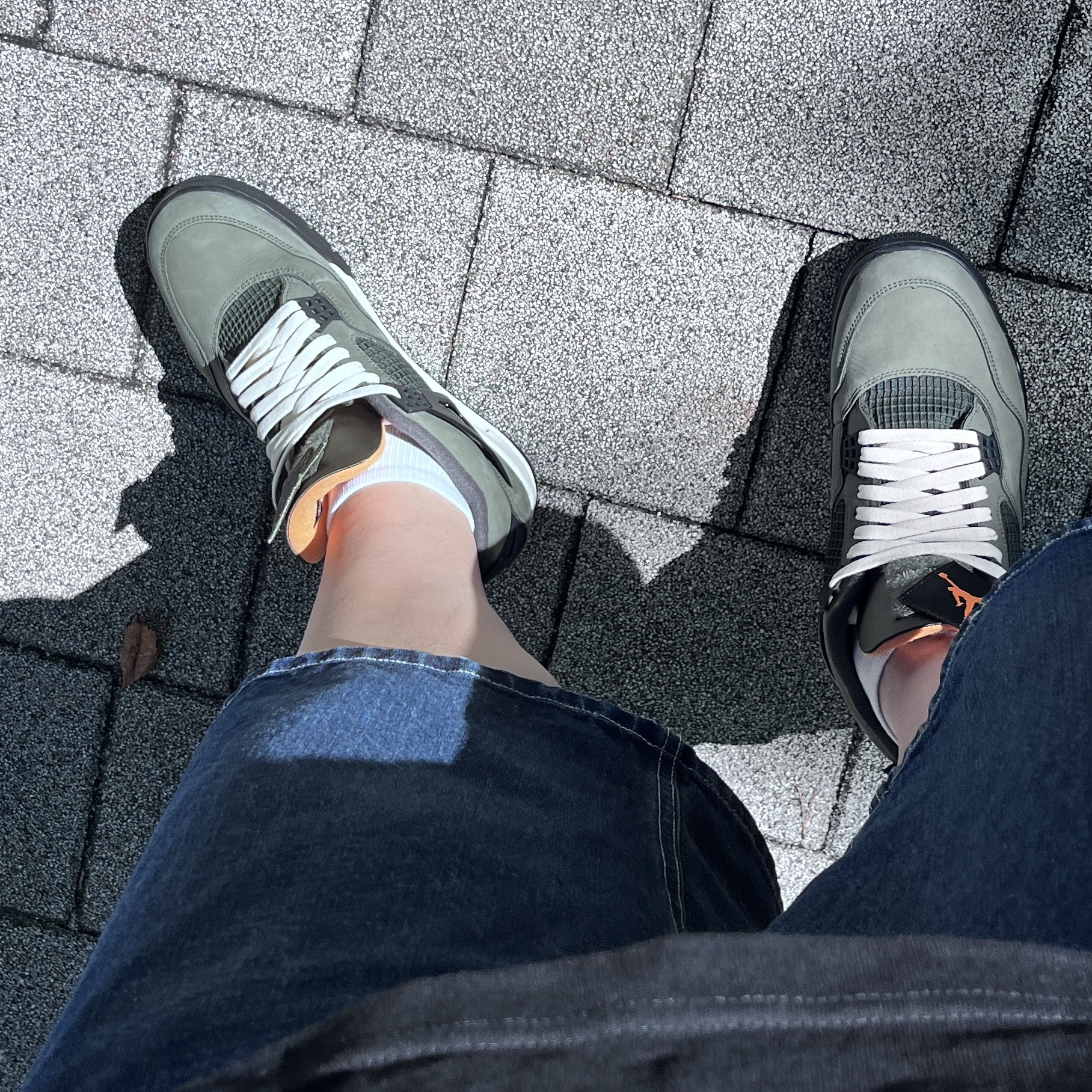 Jordan 4 x Undefeated Retro OG SP Deep Green and Clementine, Supreme x Nike Denim Short Indigo - 24SS 착용 스타일 - 2