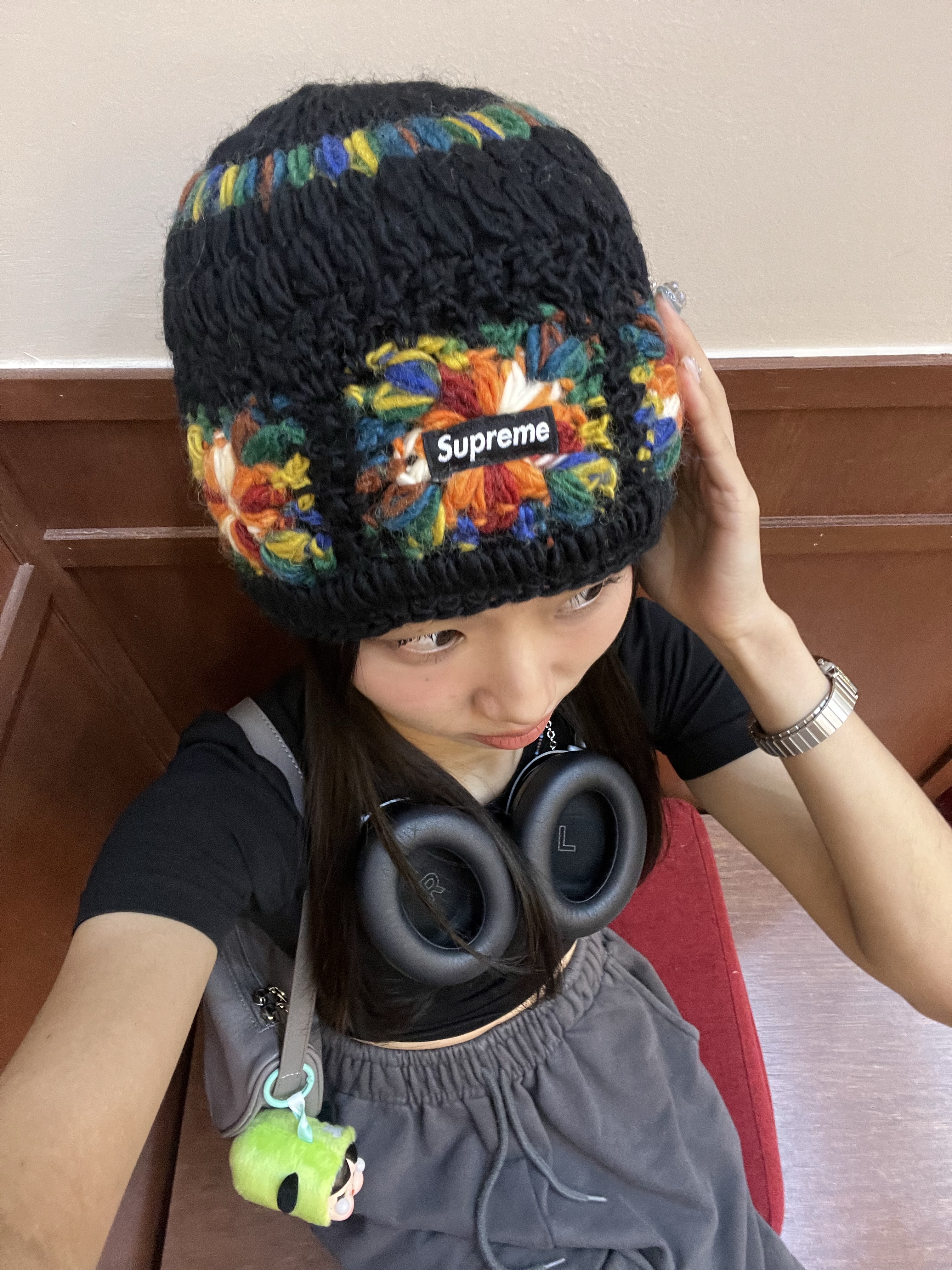 Supreme Crochet Beanie Black - 25SS, Pop Mart Crybaby x Powerpuff Girls Series Keyring Buttercup (Opened Case) 착용 스타일