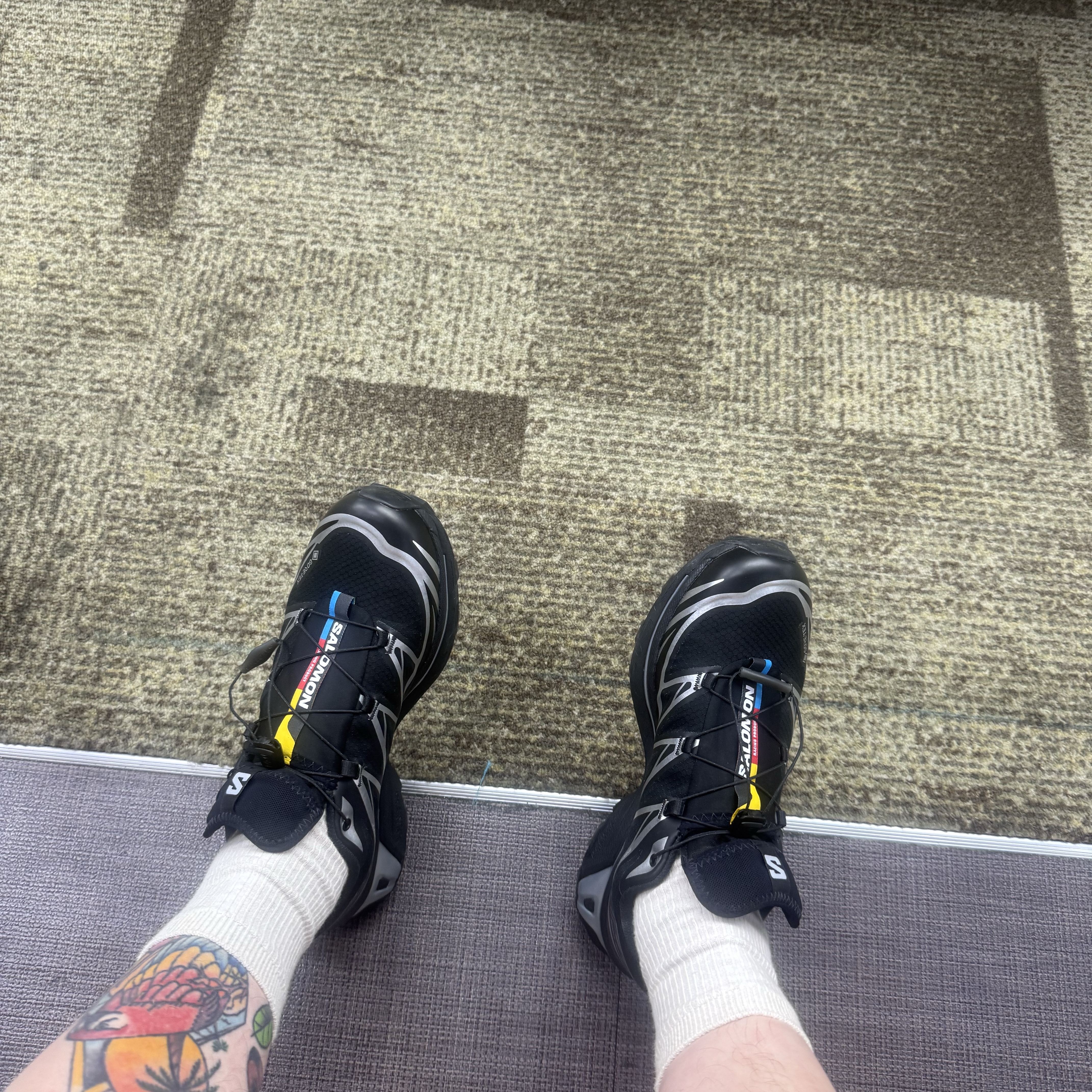 Salomon XT-6 GTX Black Silver 착용 스타일 - 1